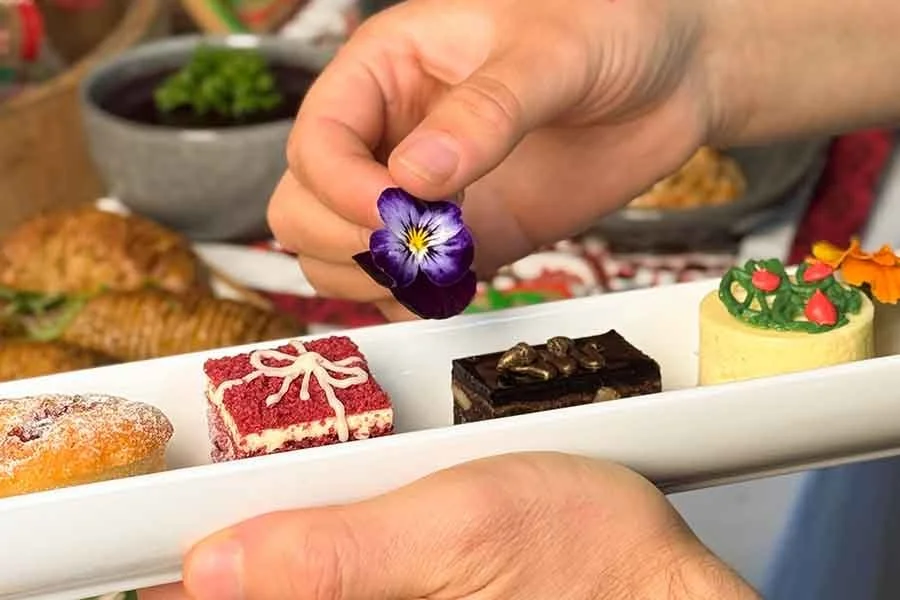 FoodThrills Christmas Petit Fours