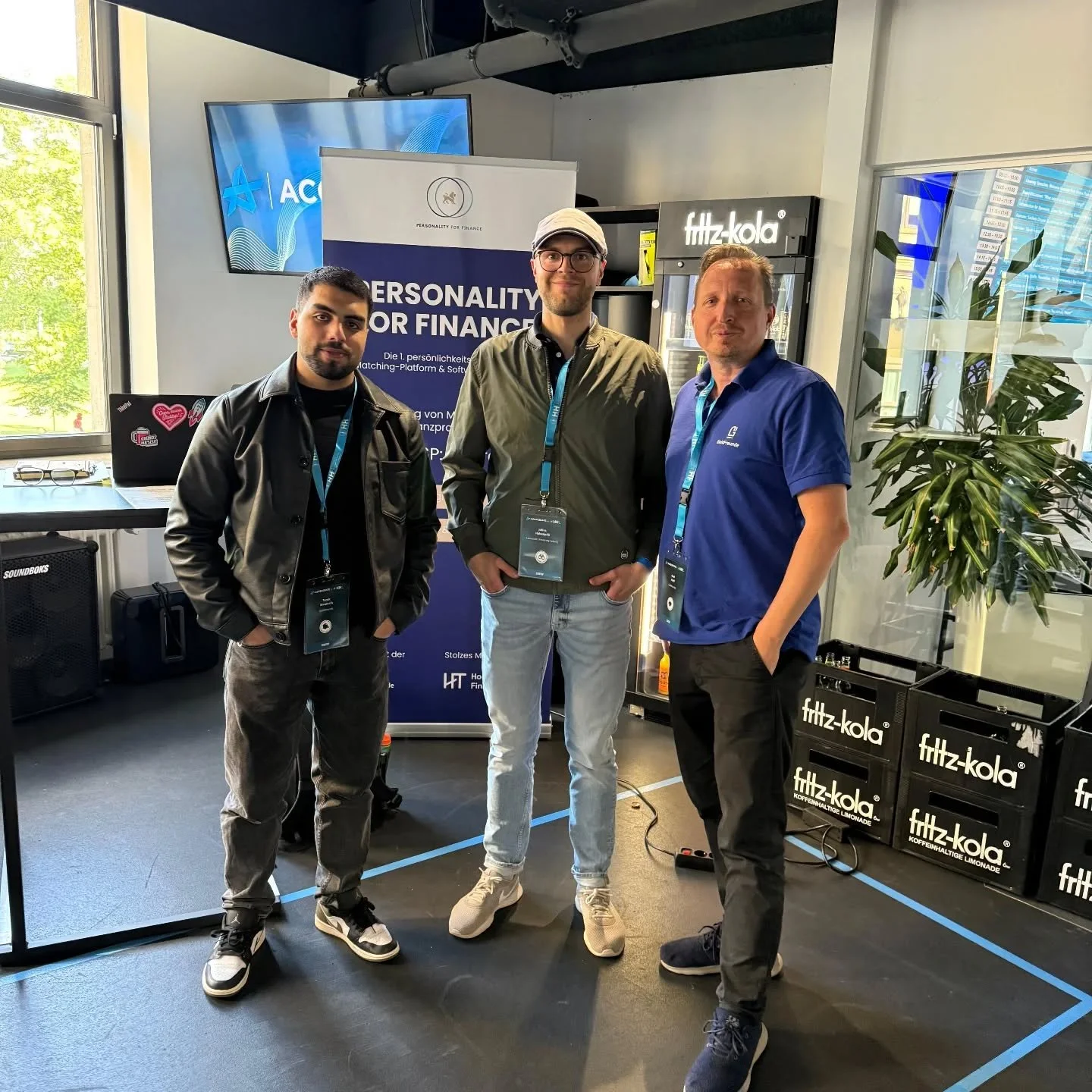 Unser kleines Team des Geldfreunde-Projektes am Informationsstand auf der @hhl_accelerate 2025 in Leipzig.

#accelerate #HHL #Leipzig #startup #Konferenz #Messe #event #Geldfreunde #Community