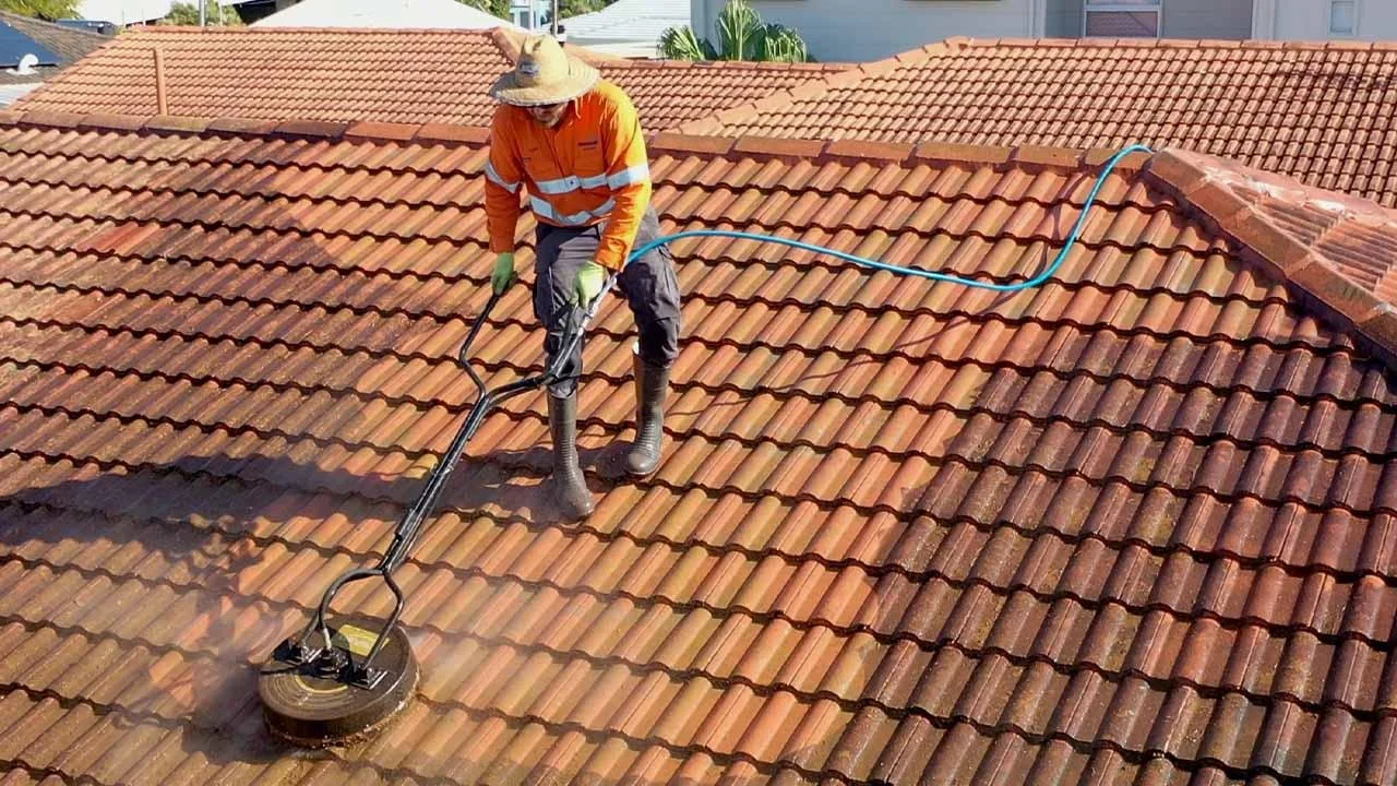 DIY vs Professional Roof Cleaning in Brisbane: What’s Best?