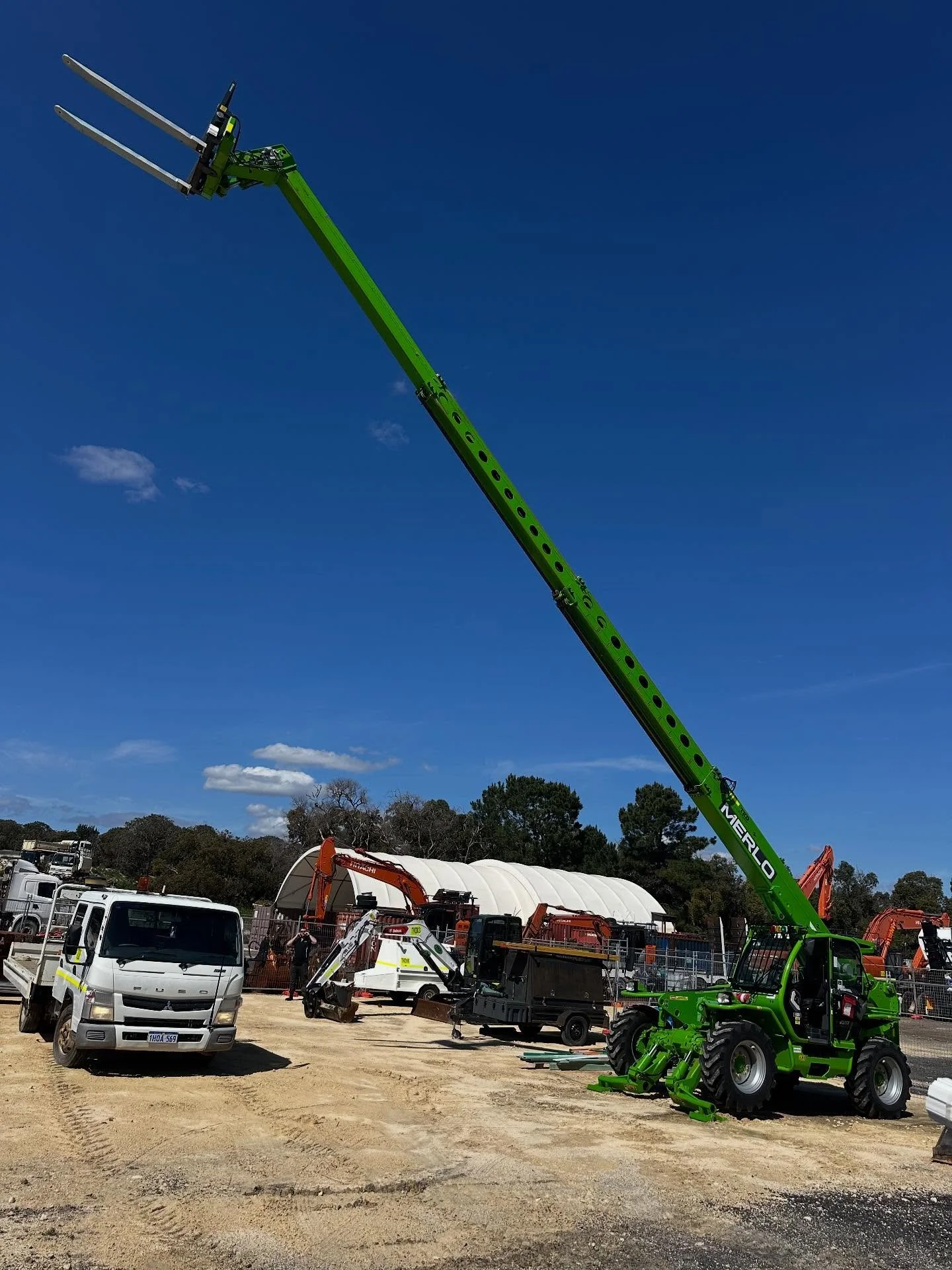 The Sky&rsquo;s the limit with our brand new 4t Telehandler, reach out for our wet and dry hire rates. 

#tkdcivilandconstruction #merlo #sourcemachinery #waconstruction #civilconstruction #westernaustraila