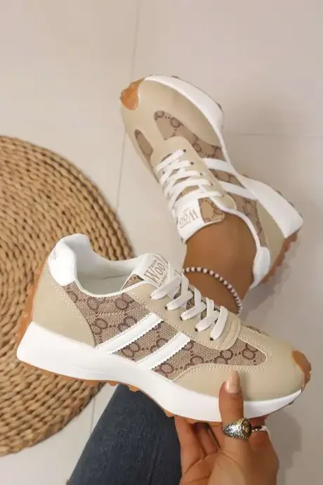 Parchment Boho Floral PU Leather Patchwork Lace-Up Casual Sneakers