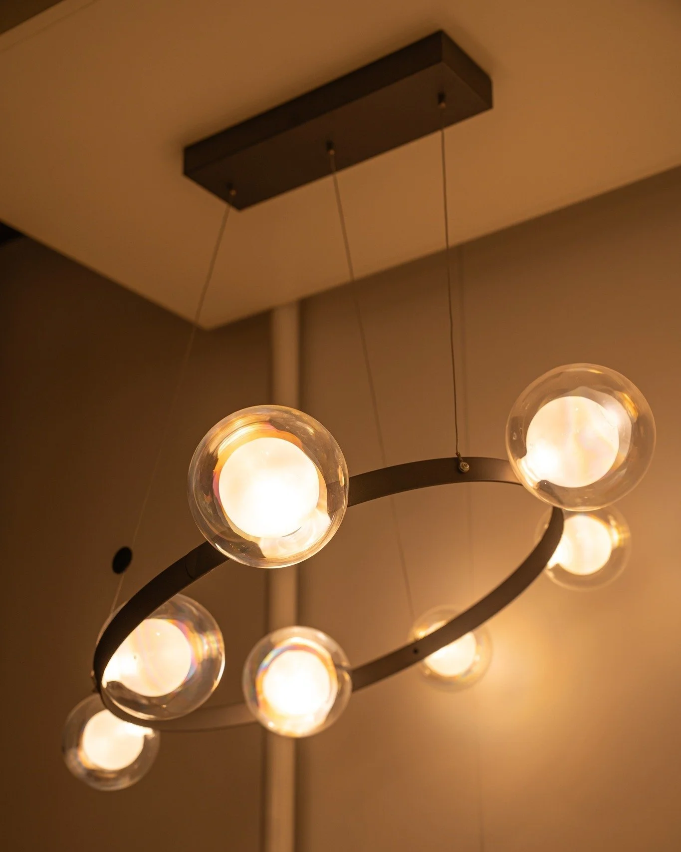 @tamminh_light x @moooi 

A successful sharing and a warm gathering in the showroom tamminh-light, featuring beautiful design lighting and objects from Moooi. Thank you Daan Jansen for coming a long way to join us in the lunch discussion in the chill