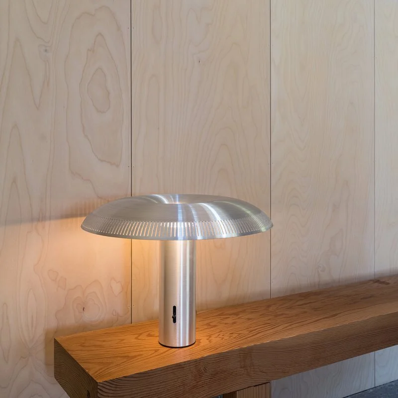 ILUMINA TABLE W203