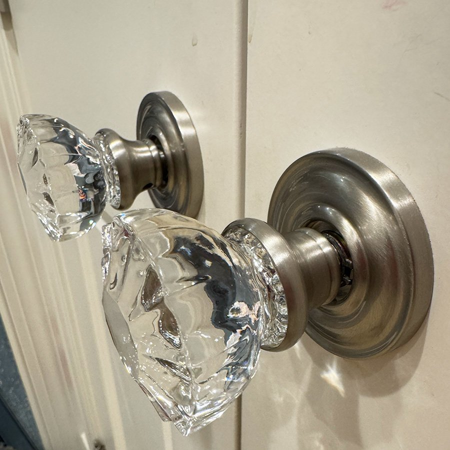 CrystalDoorHandles-3.jpg