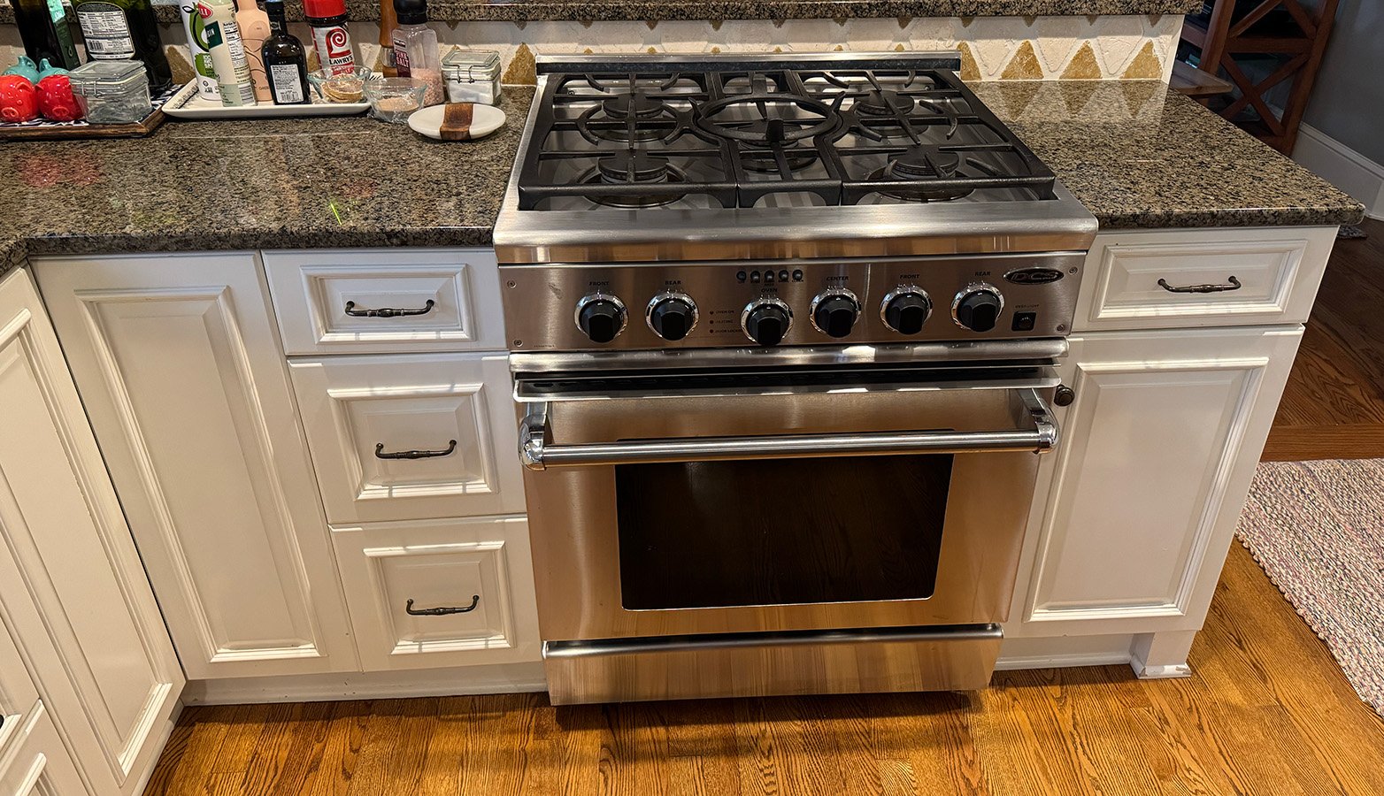 Kitchen-12.jpg