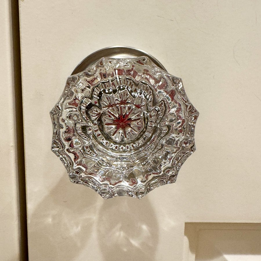 CrystalDoorHandles.jpg