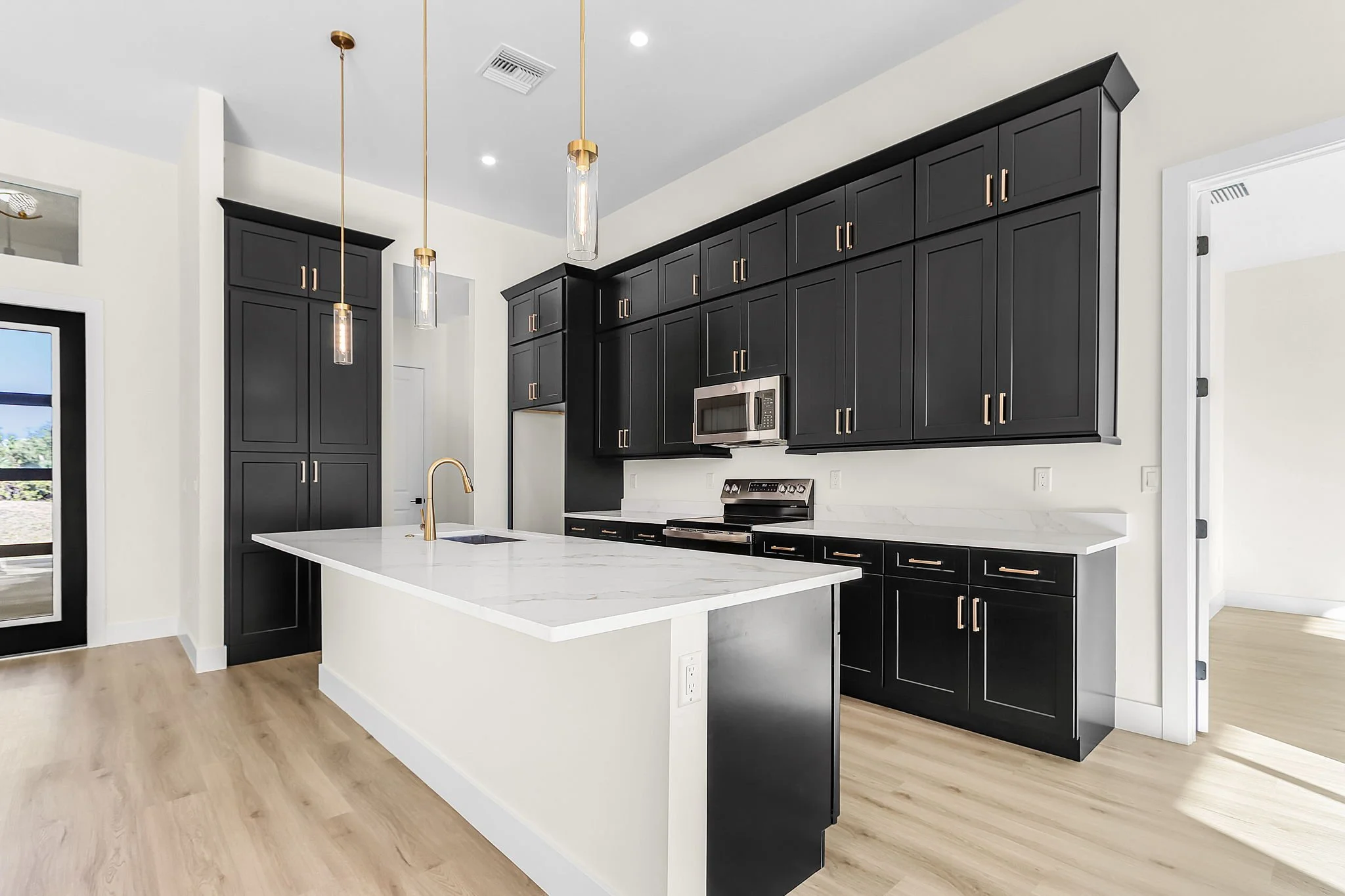 custom-home-interior-kitchen-for-sale.jpg