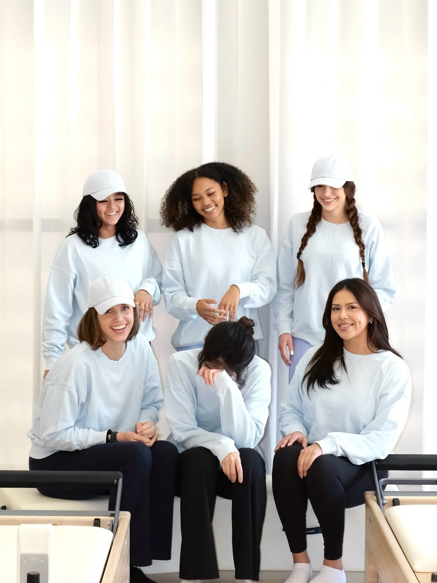 Meet the FLO Team 😬
Our instructors and operational team the people behind the movement, the details, the care, and everything in between.

From the ones guiding you through each class to the ones making sure the studio runs smoothly, every person h