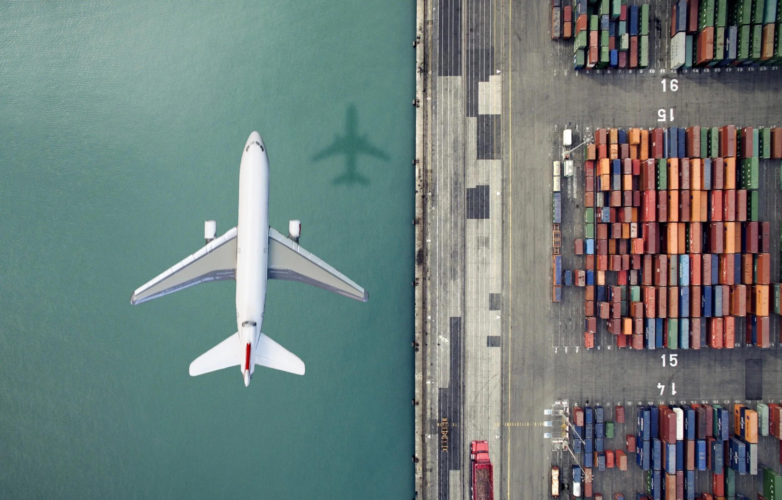 COVA_PLANE_DOCK-1280x818@2x.jpg