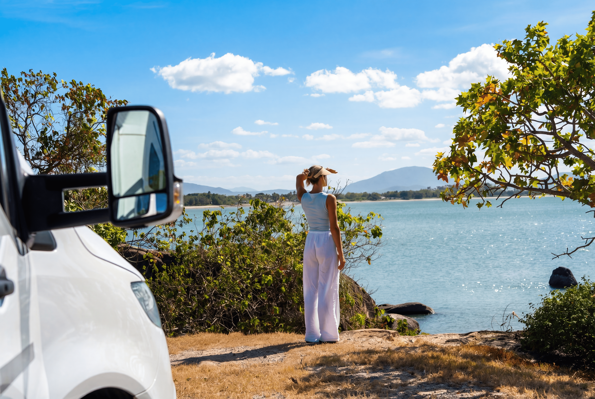 2026_04_11_Bowen_GraysBay_Van_Lifestyle_v02.png