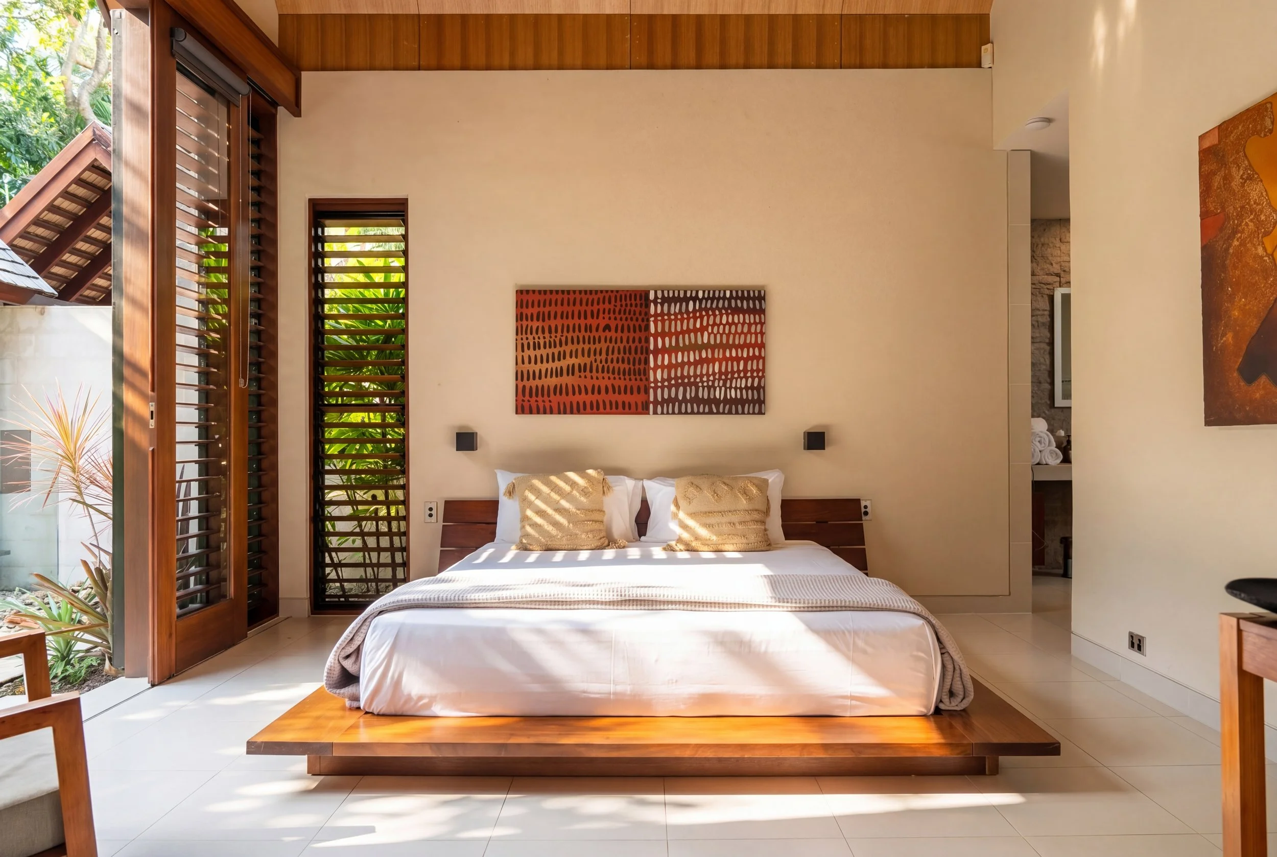 villa bedroom lifestlye.jpg