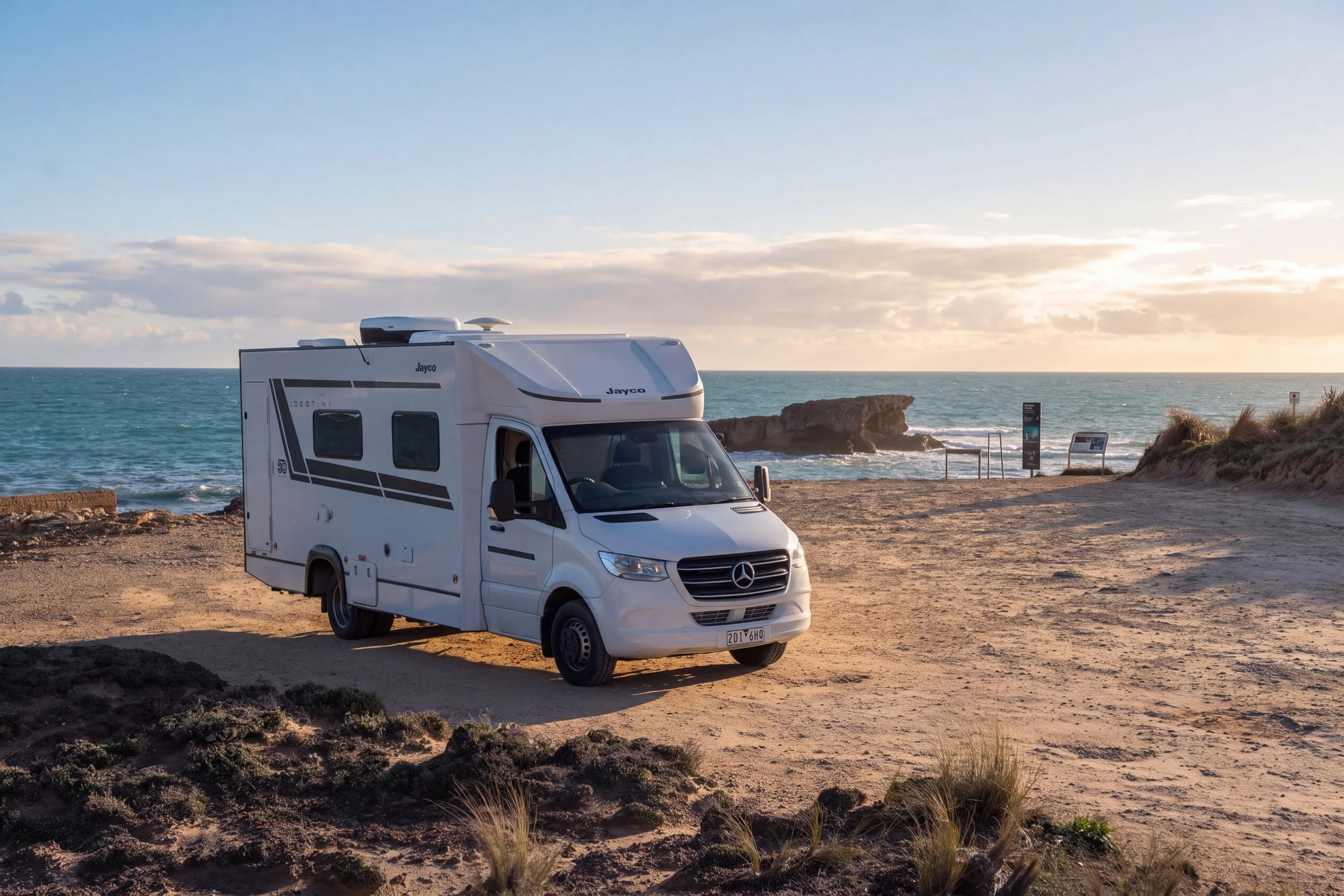 2026_08_02_Robe_CoastalWalkCarpark_Van_Feature.jpg