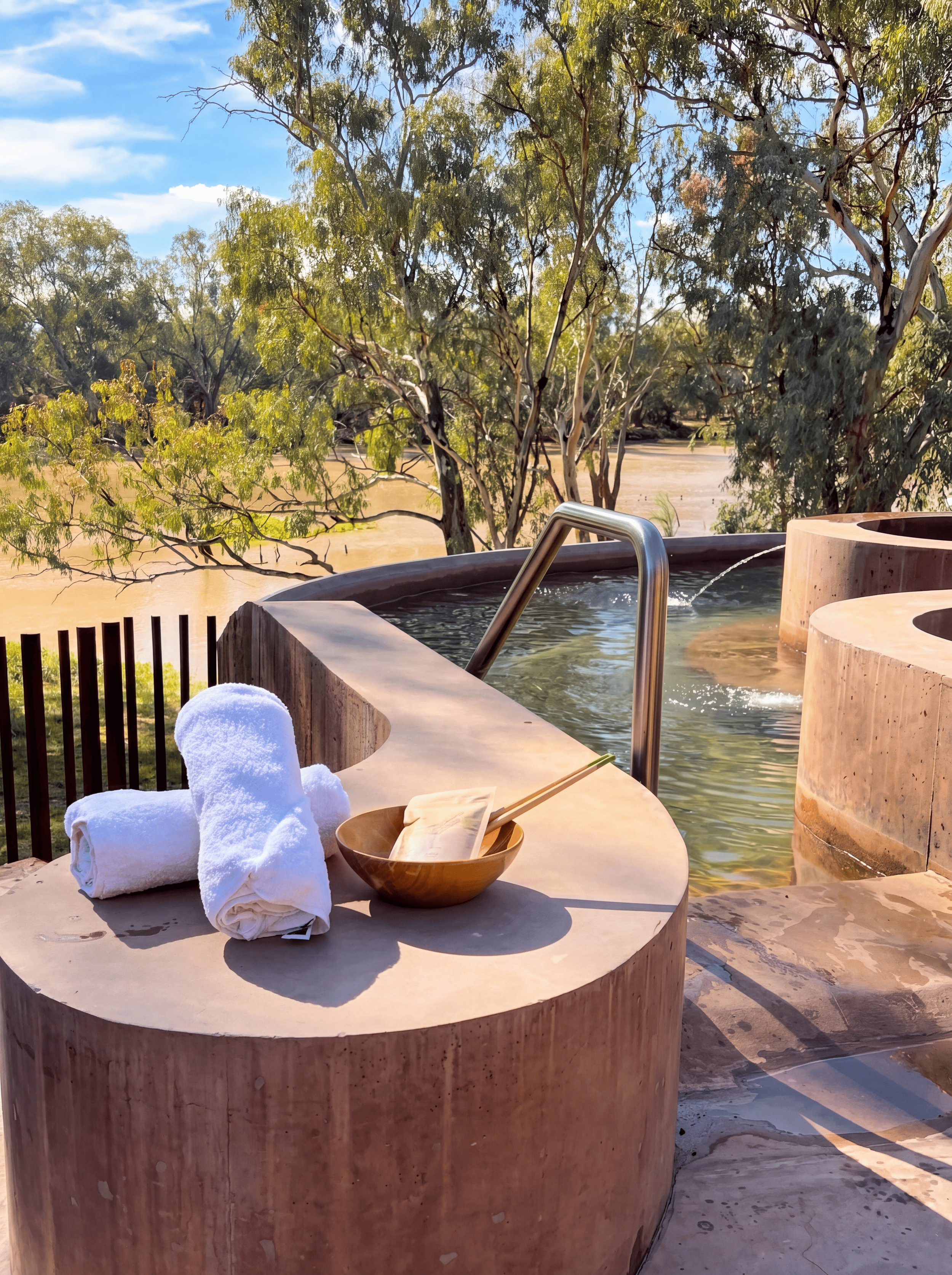 2026_05_14_CunnamullaHotSprings_HotSprings_Towels_Mask_Feature.png