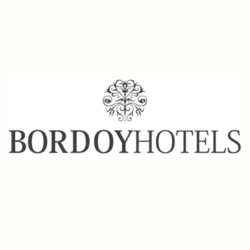 White and Gold Elegant Jewelry Logo (1).png