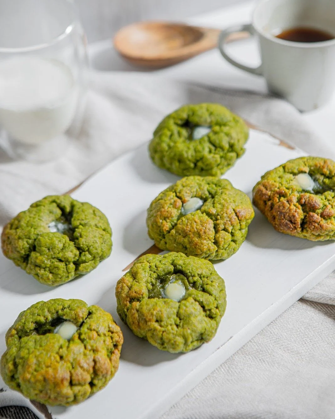 A full cake isn&rsquo;t always the vibe... sometimes it&rsquo;s the smaller treats that hit just right. Our Matcha White Chocolate Chip Cookies and Pandan Mochi were made for moments like that. 🍪🍡

Cute. Delicious. Totally giftable. 🎀

Order yours