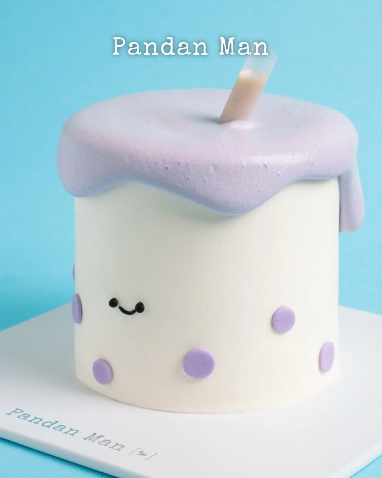 Your boba run just got a delicious upgrade! ๐
Our Taro Pandan Sip Cake is a dreamy escape in every bite. We've layered smooth orh nee and airy pandan chiffon with a cloud of Chantilly cream. Finished with shredded coconut, crushed pistachio, and a