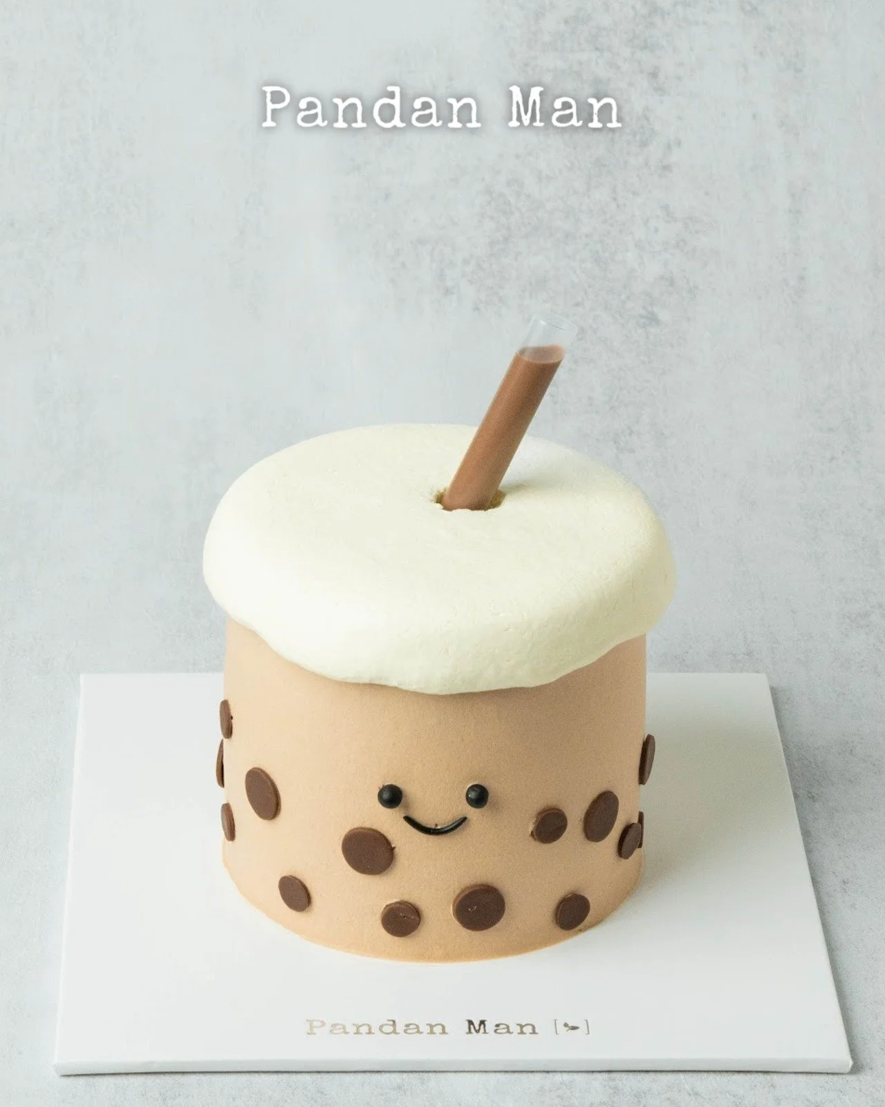 Guess what? Your cake comes with a sippy straw! ๐ Our charming Milo Pandan Sip Cake is full of happy surprises. Sip the warm, chocolatey Milo from the center, then discover the soft pandan layers and Chantilly cream. It’s a fun, delicious expe