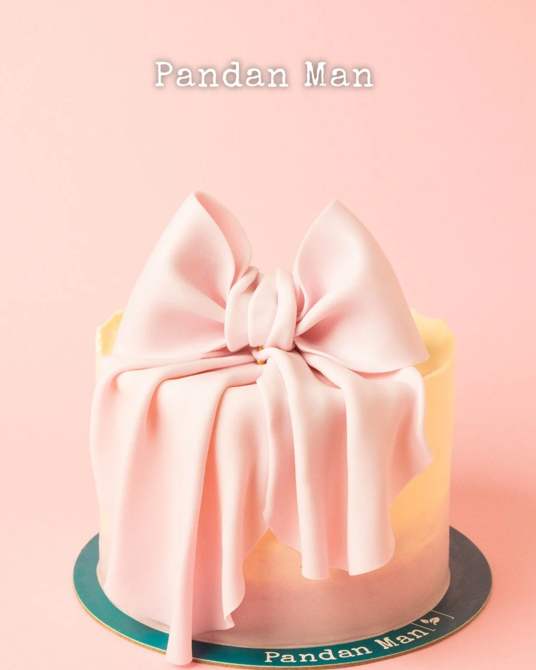 Valentine&rsquo;s plans don&rsquo;t have to be complicated. Sometimes, it&rsquo;s a beautifully made cake that says it best. 🍰

Our Drapey Ribbon Cake brings a soft, elegant touch to the table, finished in flavours like mango, taro, and fig. Thought