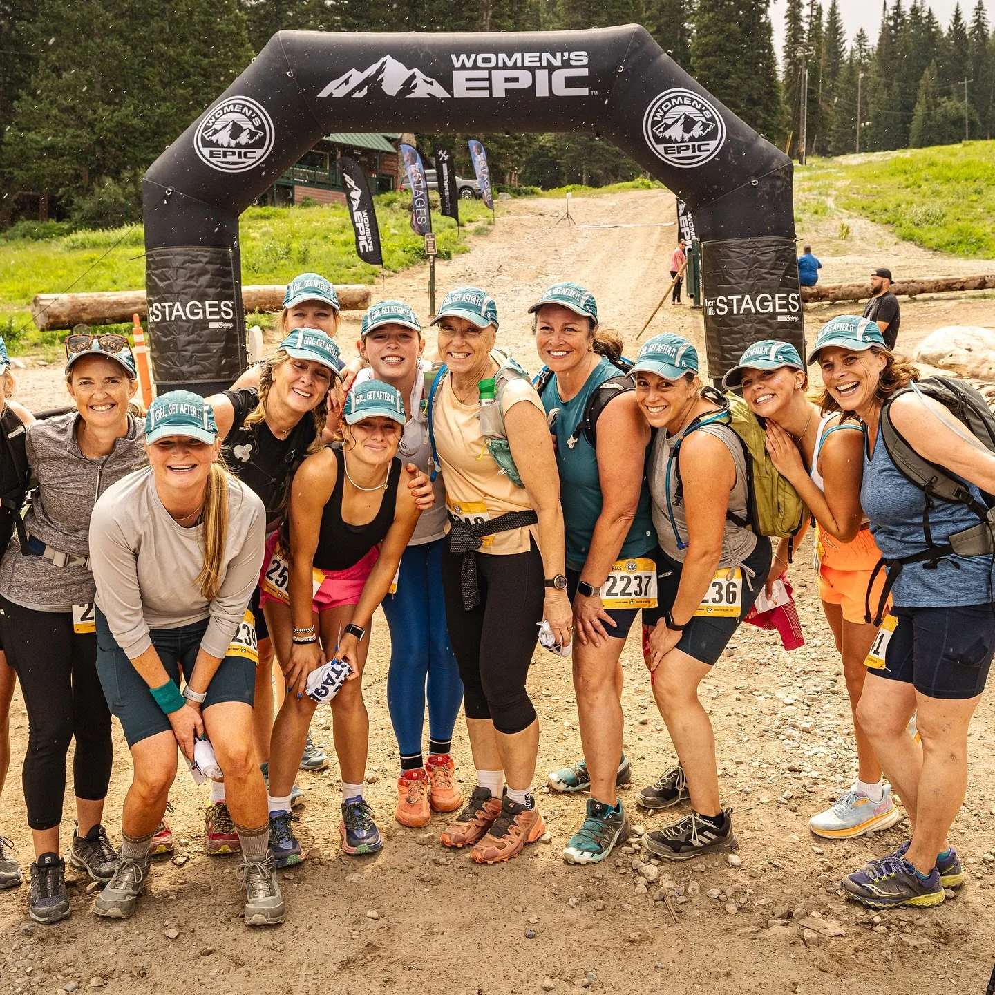 Anyone else just waiting for that
I AM EPIC, WE ARE EPIC 3&hellip;2&hellip;1&hellip;.. GOOOOO? 

#womensepic #leaveyourcomfortzonebehind #climbthedamnthing #womensepicrace