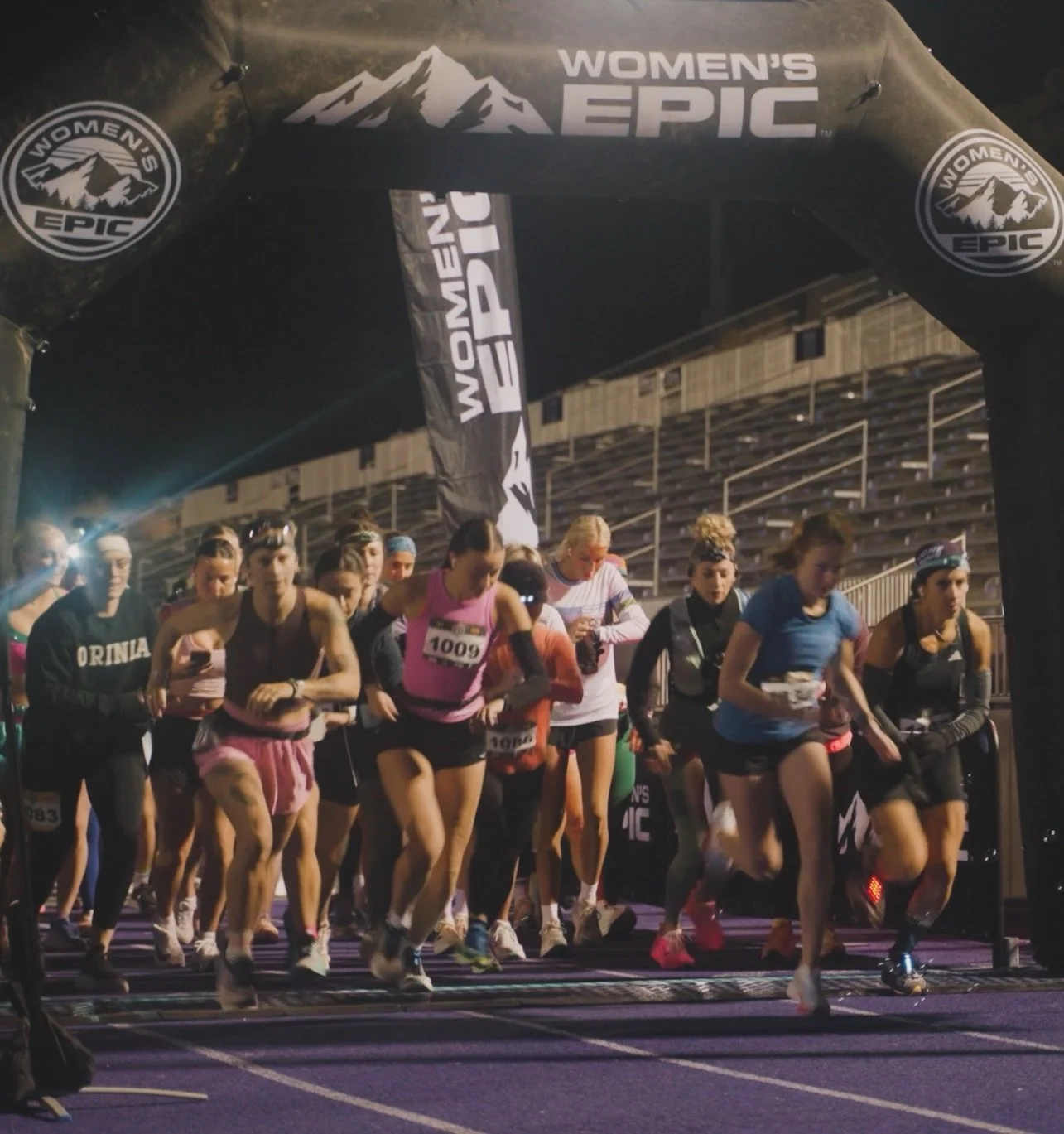 Women&rsquo;s Epic Road Half Marathon - Race Morning
PROS: ✔ No 3:00am alarm ✔ No freezing on a bus in the dark ✔ Roll out of bed and hit the start line at 7:00am ✔ Finish on a stadium track ✔ Your fam and friends in the stands ✔ Your sweaty, unstopp