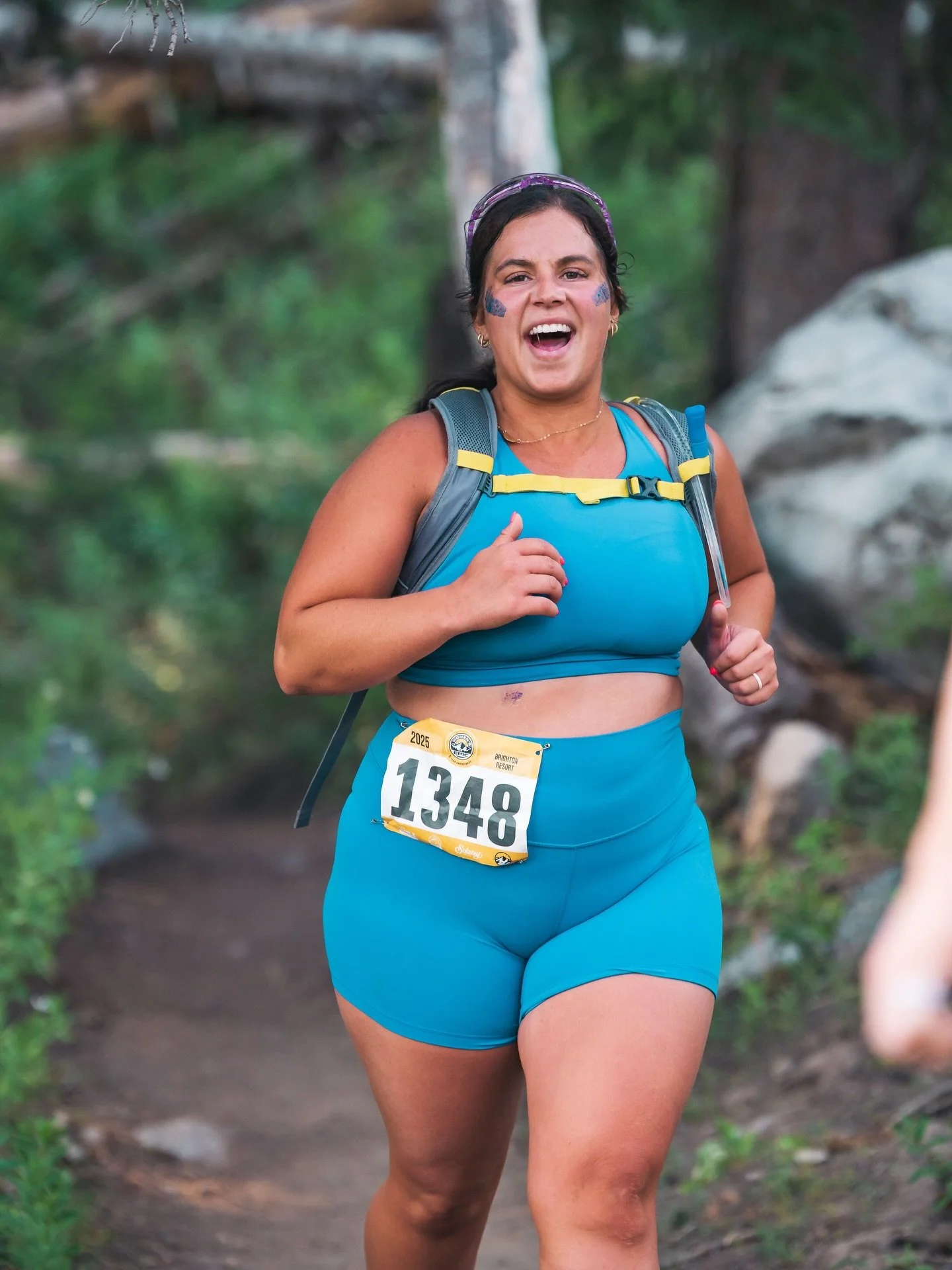 It&rsquo;s hard not to smile when you&rsquo;re in the mountains. ⛰️ 

#womensepicrace #trailrunning #leaveyourcomfortzonebehind #womensepic