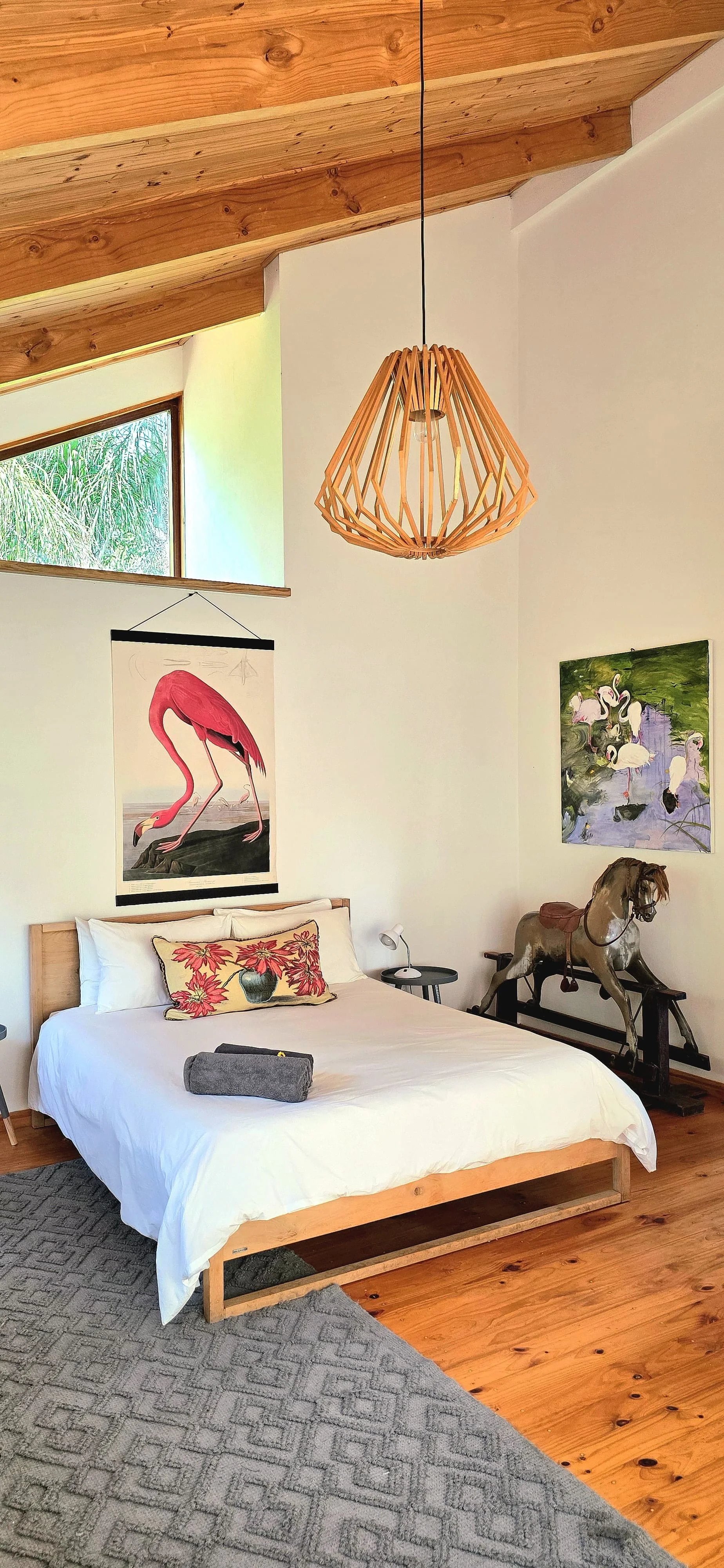 Downstairs ensuite bed.JPG