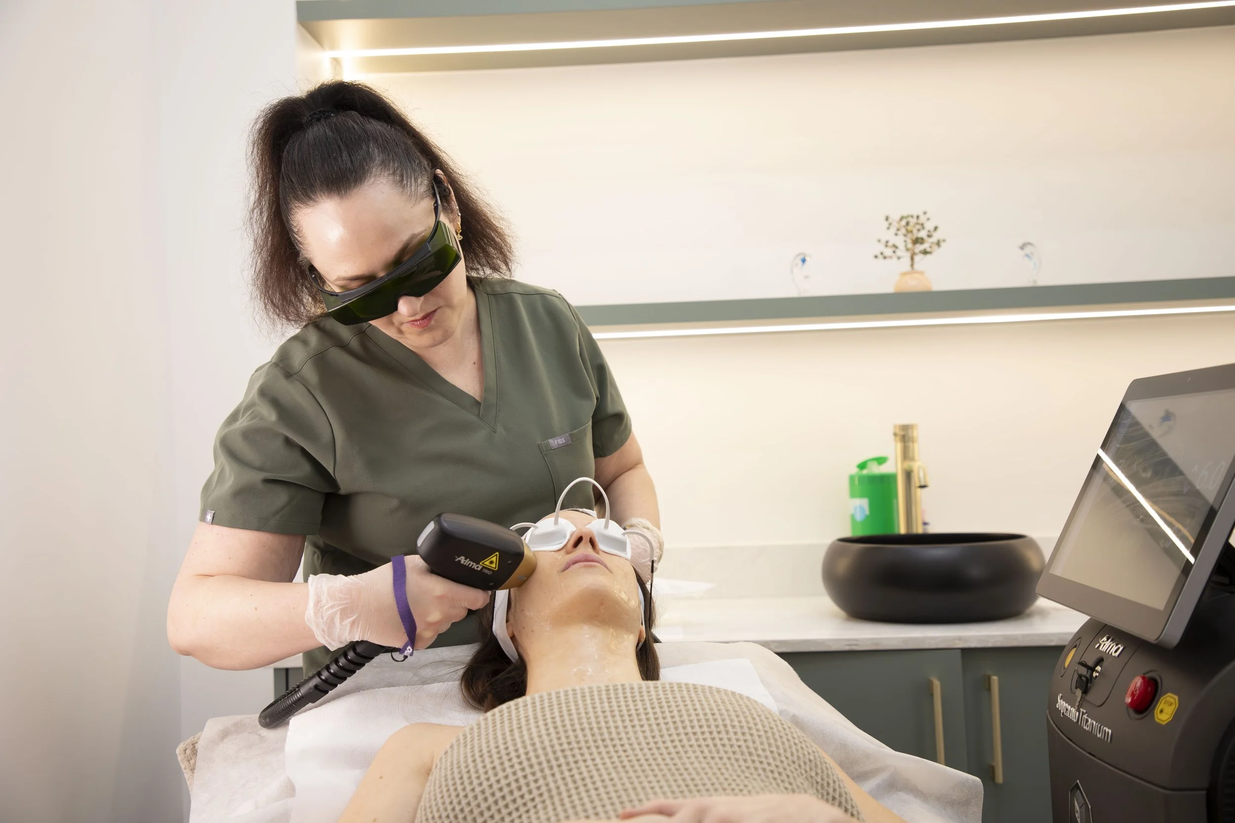 28-1-26_EticaClinic_photographs_ElizaNaden__51.jpg