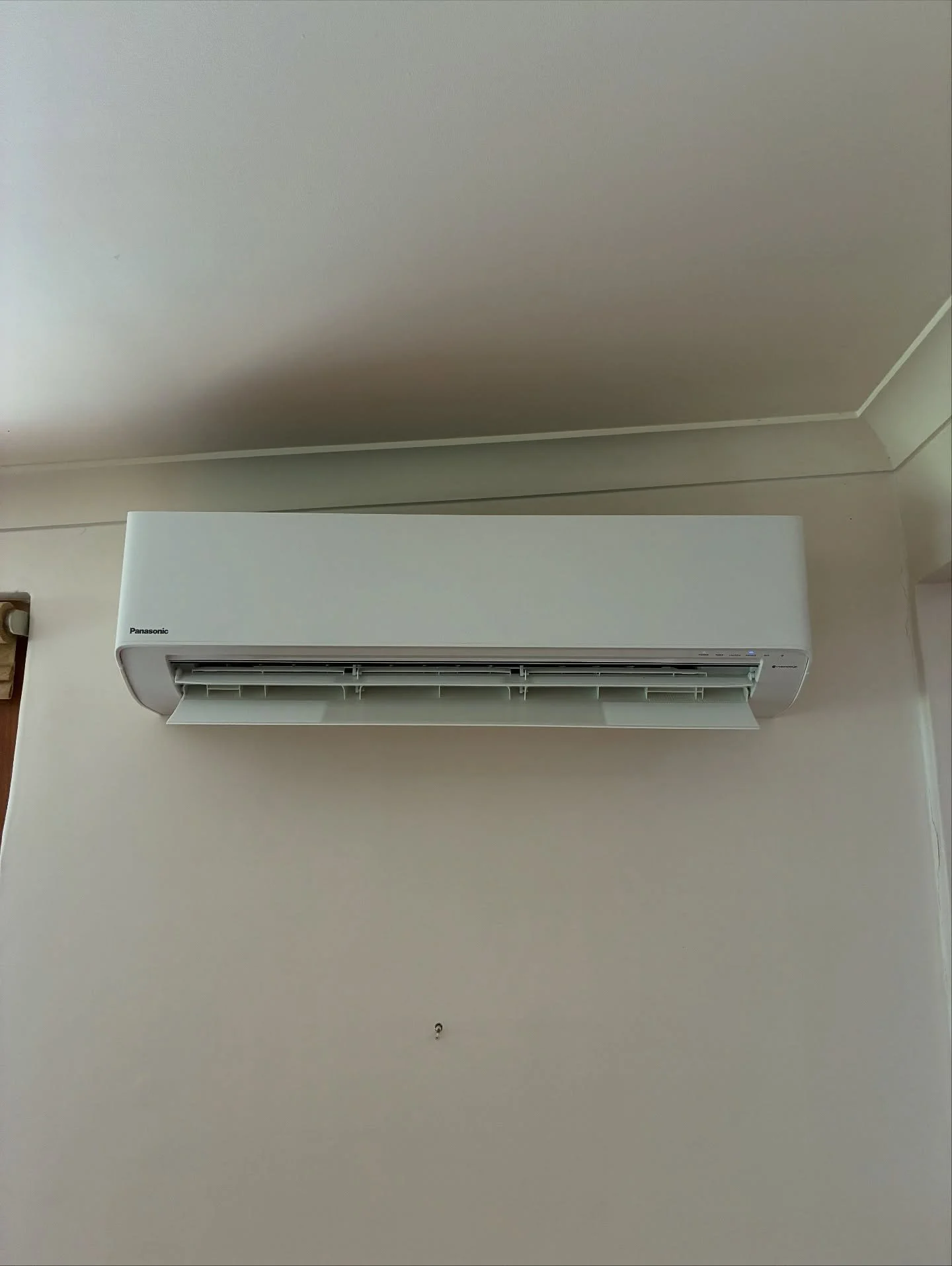 ✅ Installed for a customer struggling with allergies: Panasonic HZ71YKR &mdash; 7 kW of pure comfort.
🌬 With nanoe&trade; X air purification, it helps reduce allergens, mould, and odours &mdash; perfect for anyone sensitive to dust.

#AdelaideAirCon