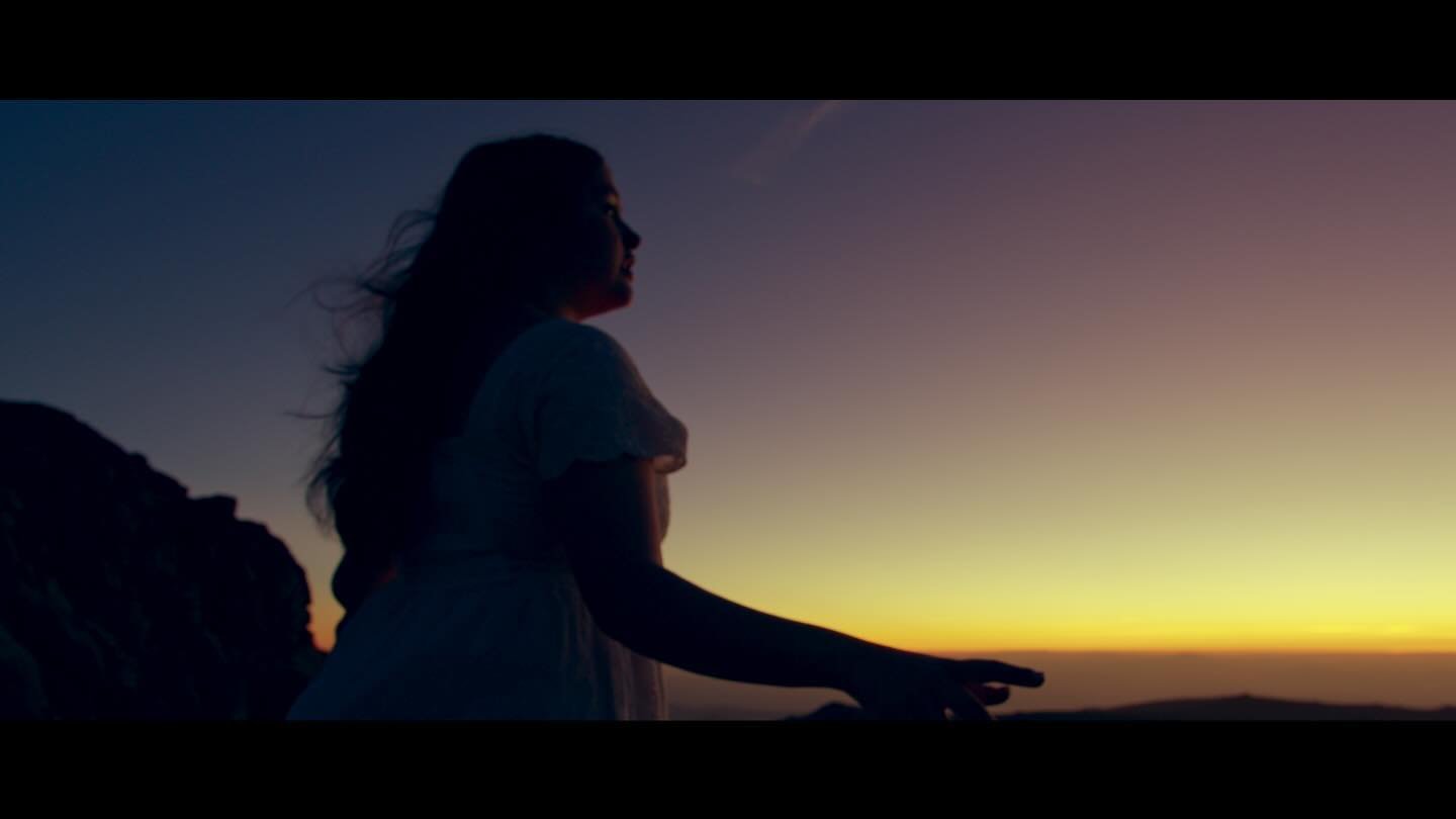 Favorite frames from my last music video for @joana_almeida_official e @matheusalcantara.oficial. &lsquo;Amor Escondido&rsquo;