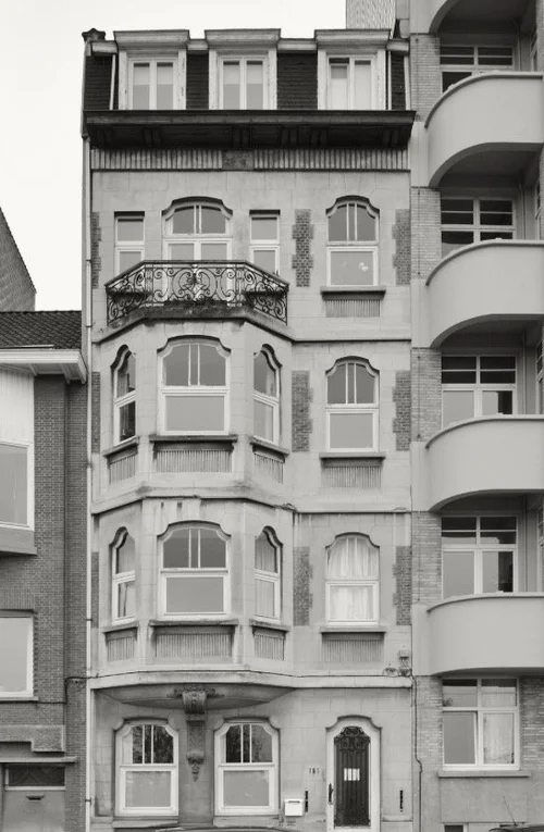 Immeuble de rendement à Forest, Altitude 100