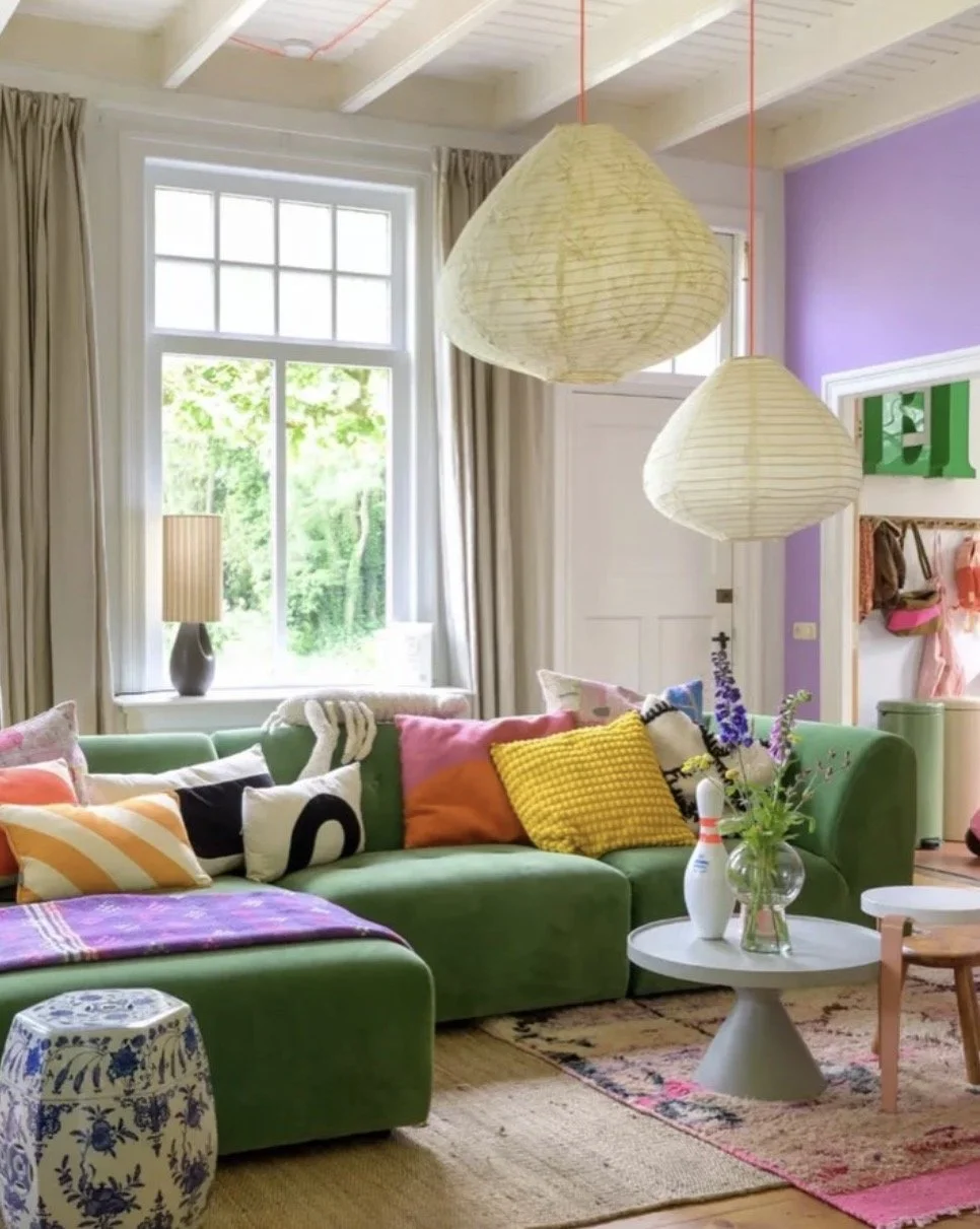Détail intérieur coloré, matière et potentiel d’usage