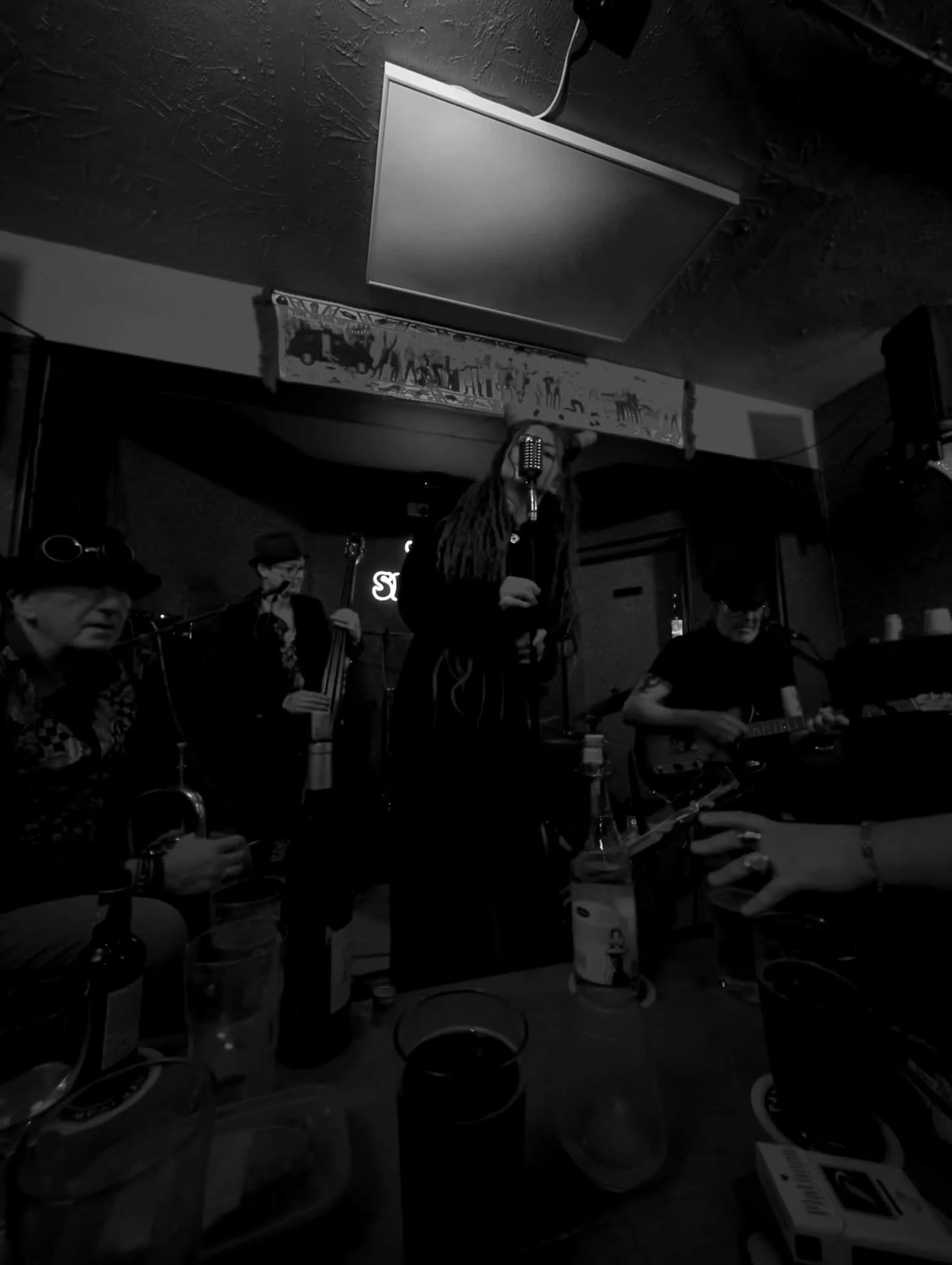 Tangles and The Sloungers