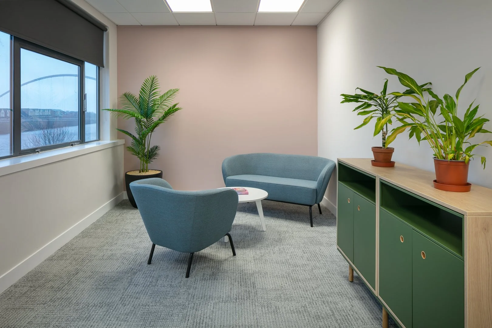 6 PX Group 1D0A0101.jpg