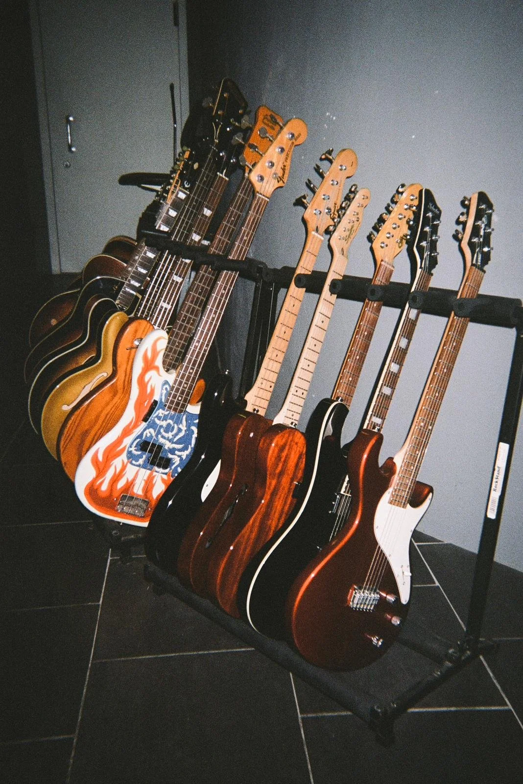 WhatsApp Image 2025-12-07 at 23.21.43 (4).jpeg