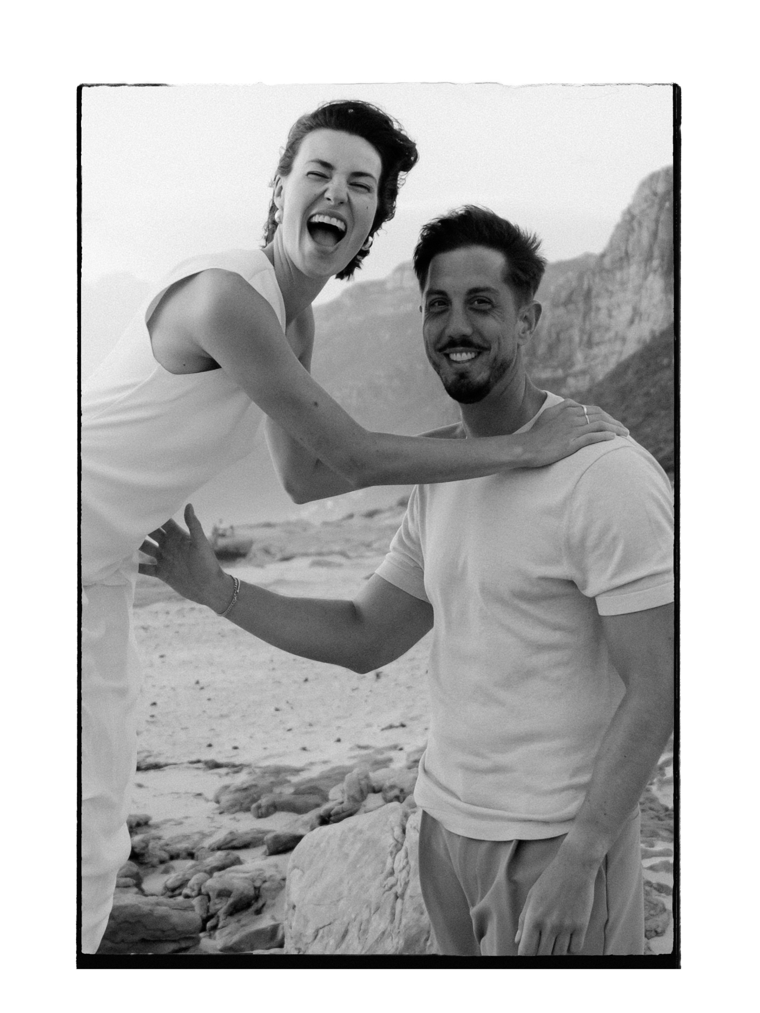 Wedding Photographer Mallorca | Babette Weddings | Beach 16.PNG