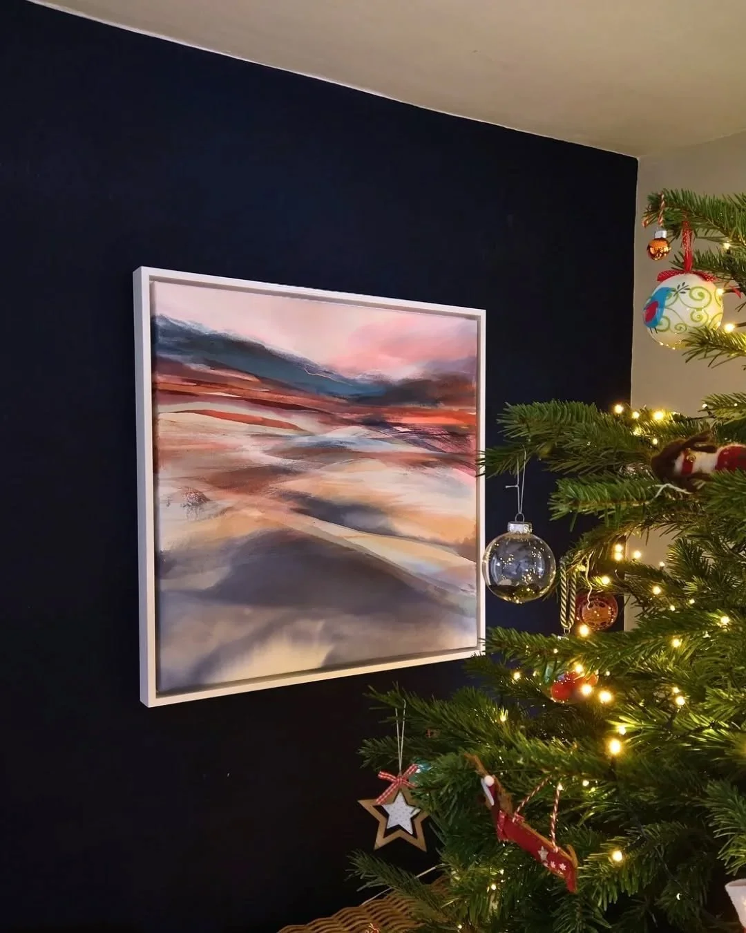 'Across Time' and 'Rising &amp; Falling' (80x80cm) - warmth in the cold, light in darkness...

#mountainsandlakes #mountainpaintings #artforhomes #colourinlandscape #paintingstolivewith