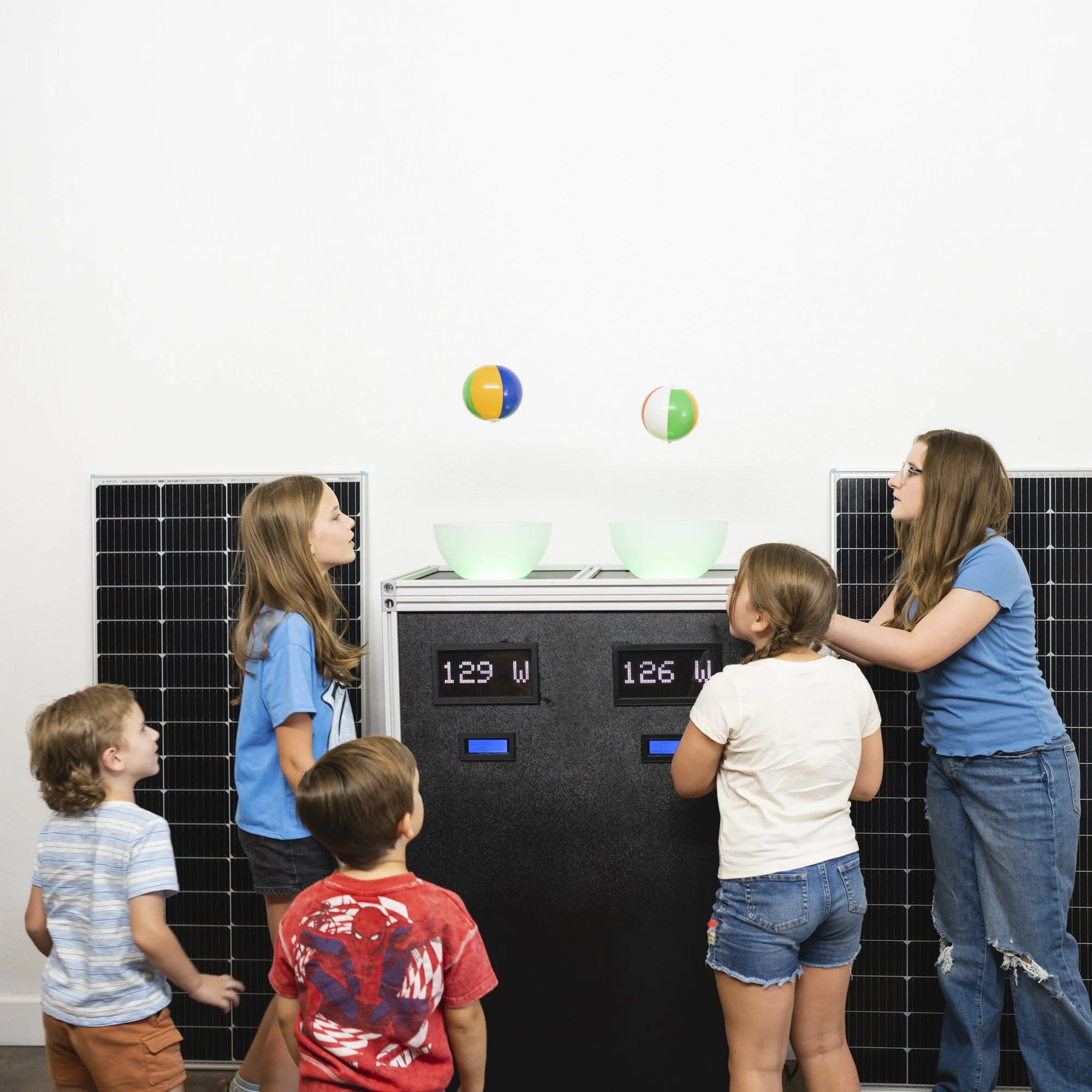web2025EcoFloat indoor solar269 sq.JPG