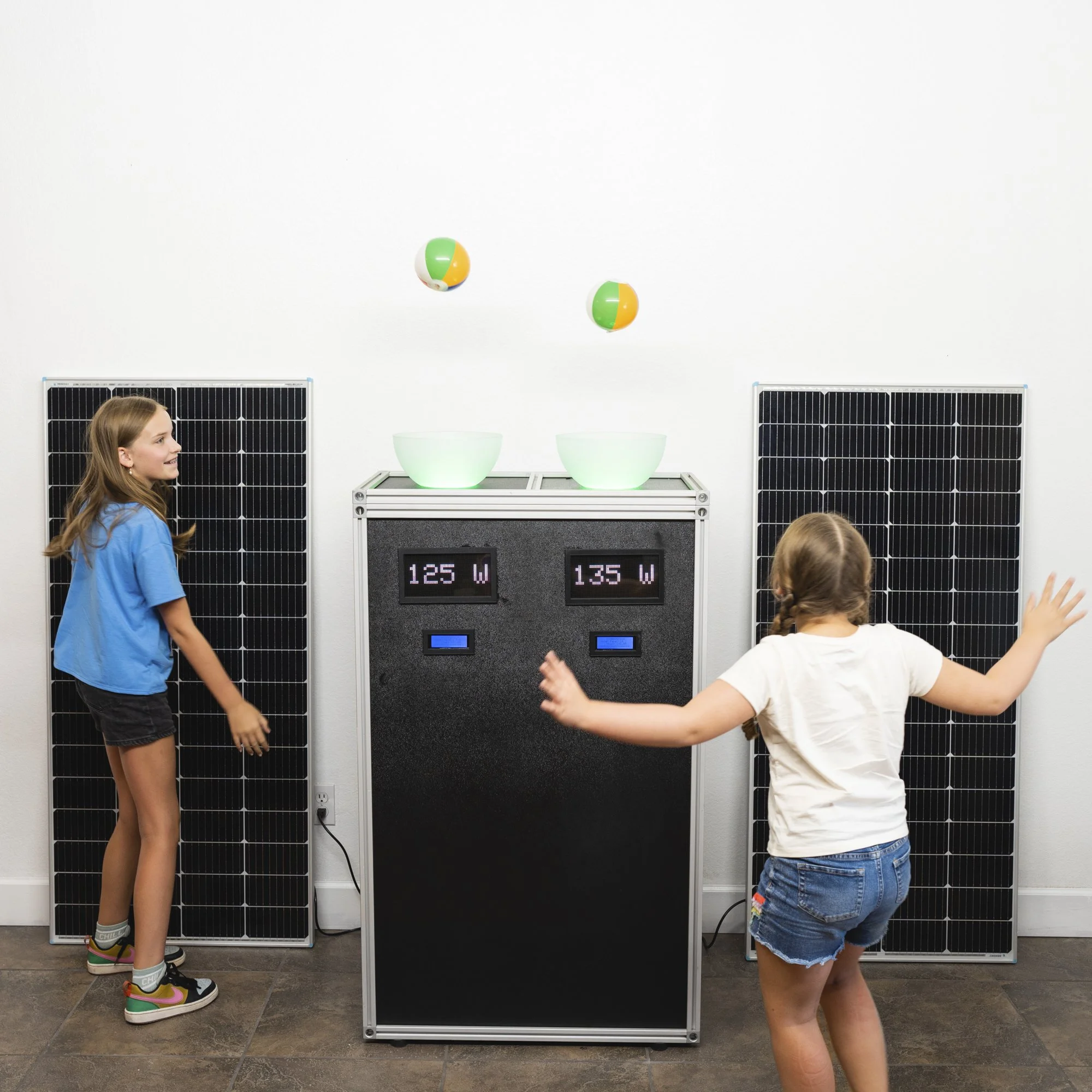 web2025EcoFloat indoor solar293 sq.JPG