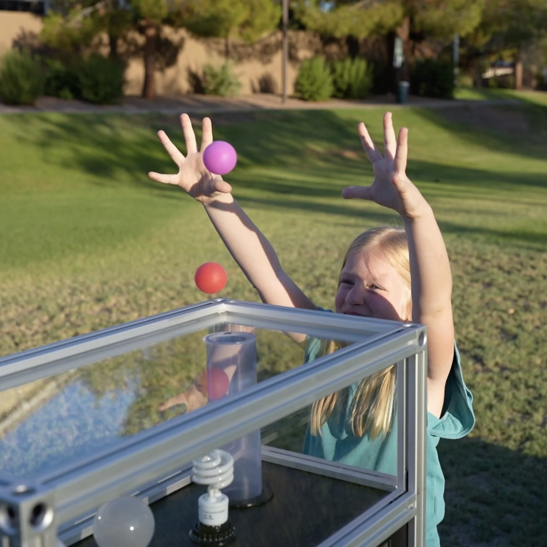 Light and lift play 04sq.jpg