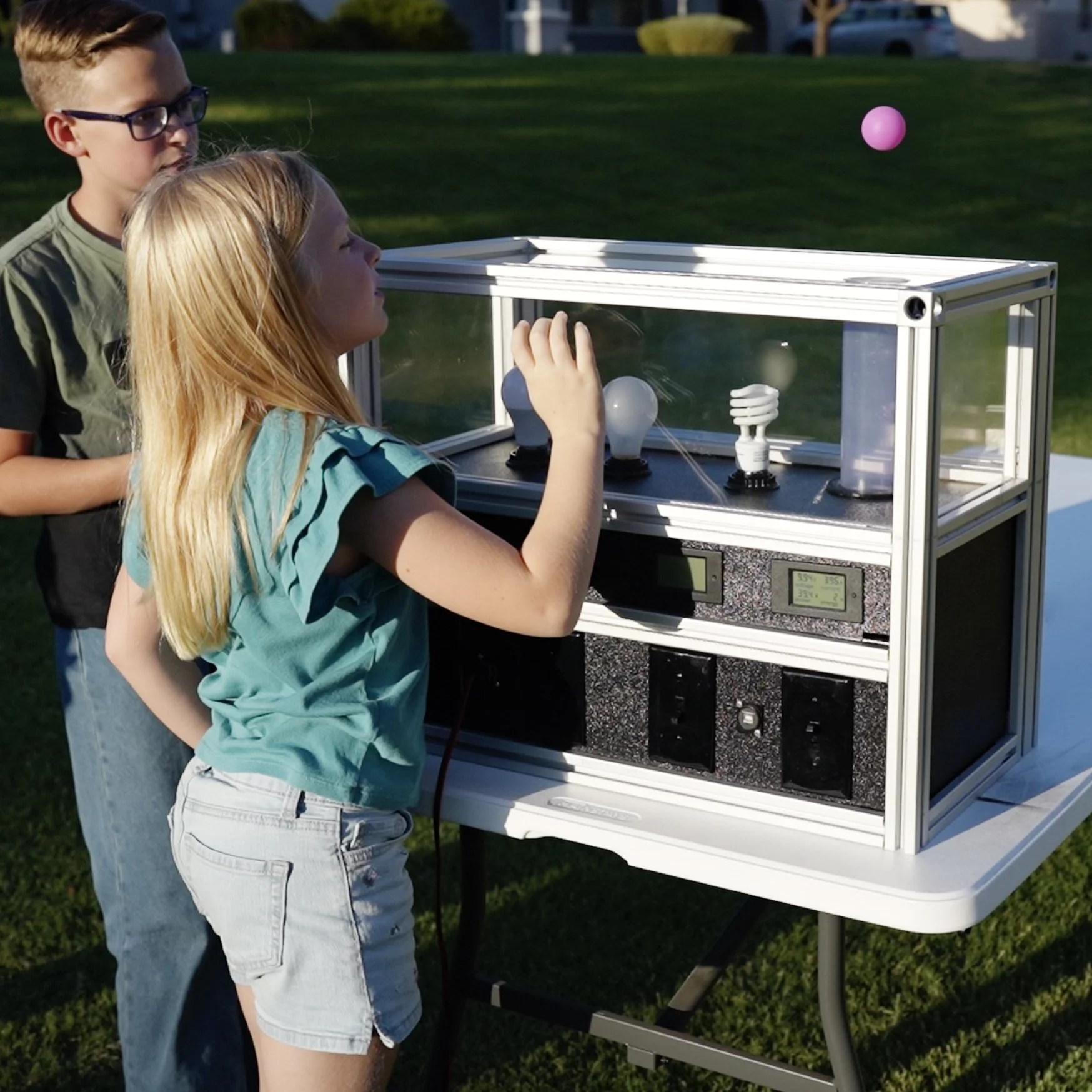 Light and lift play 20sq.jpg