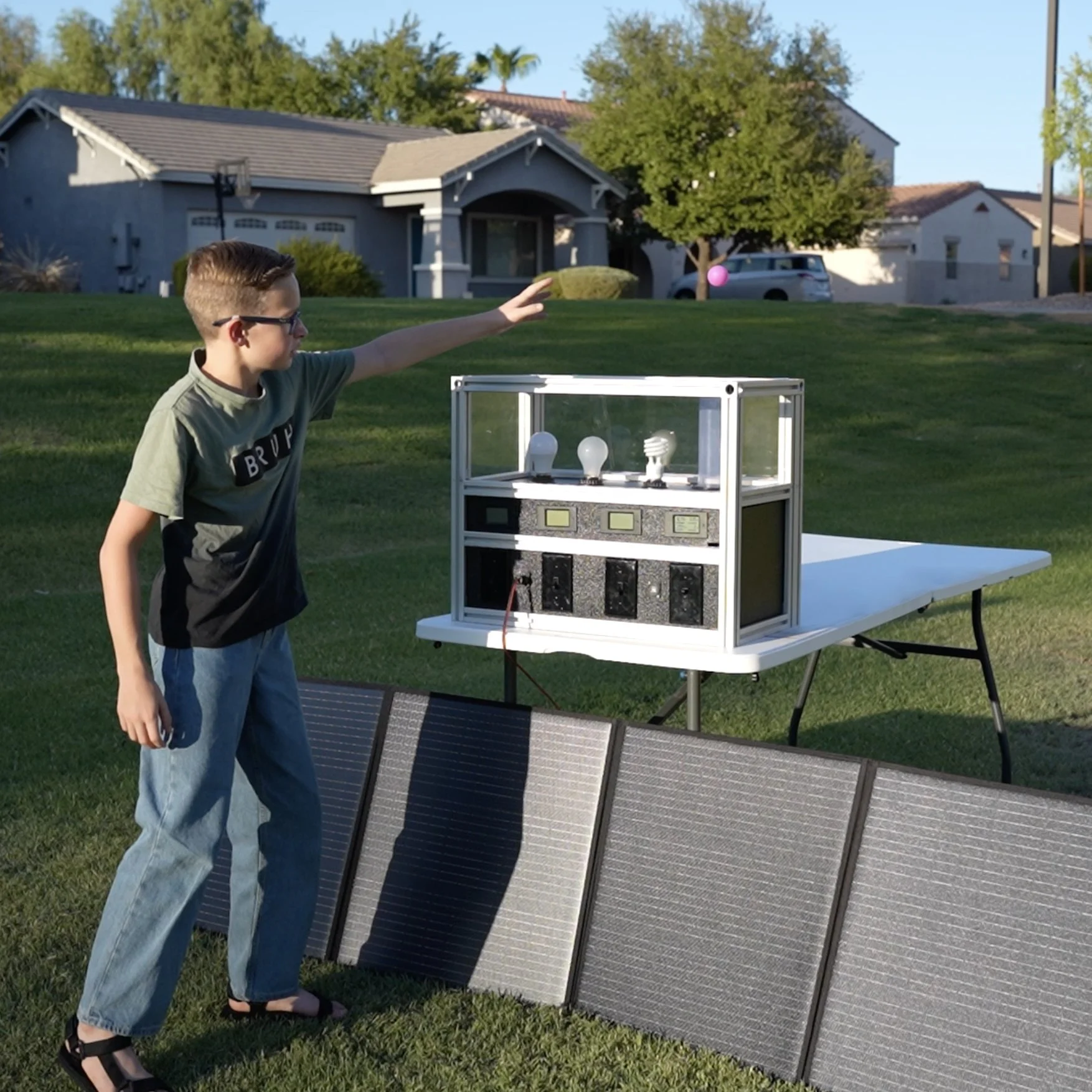 Light and lift play 22sq.jpg