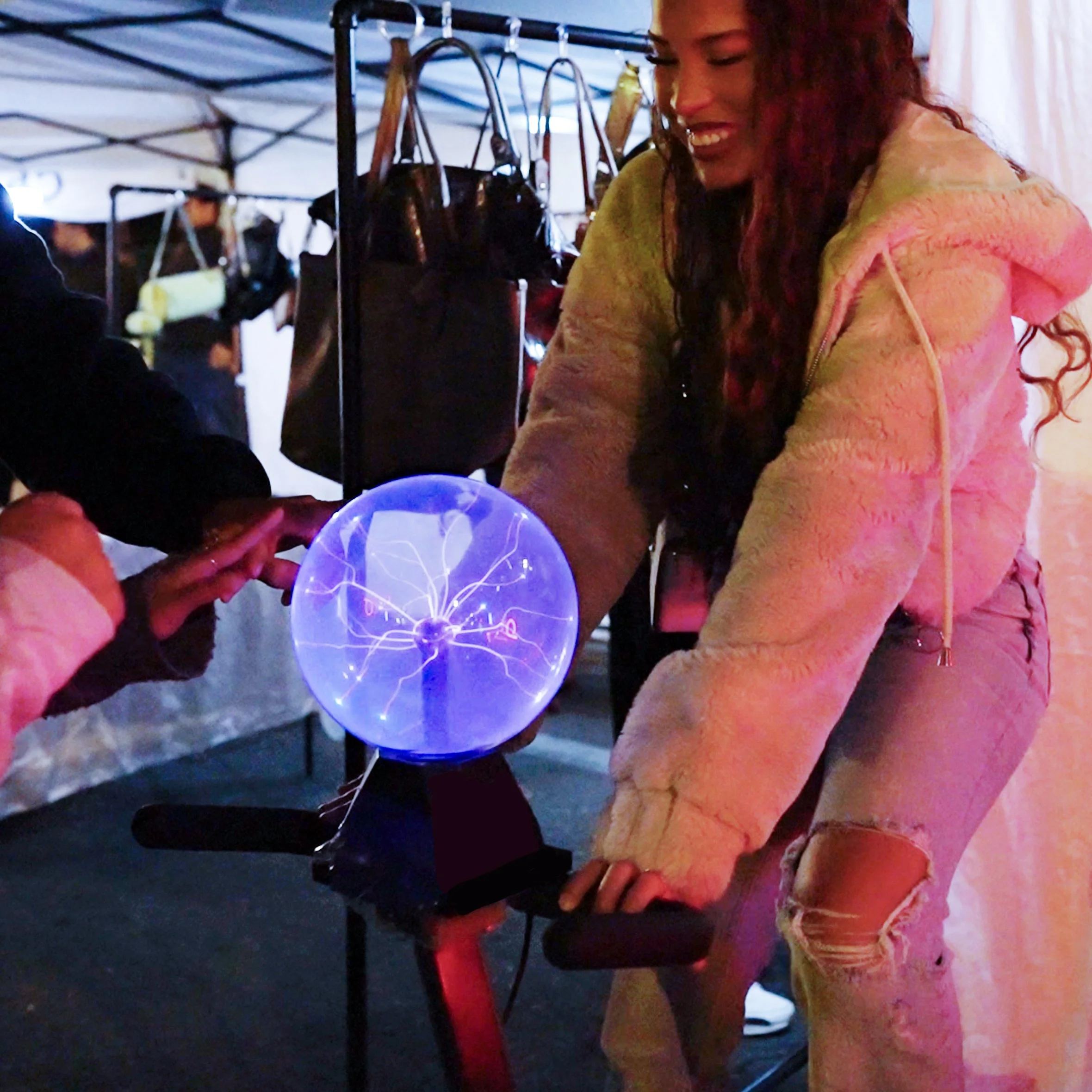 Plasma ball 09 sq.jpg