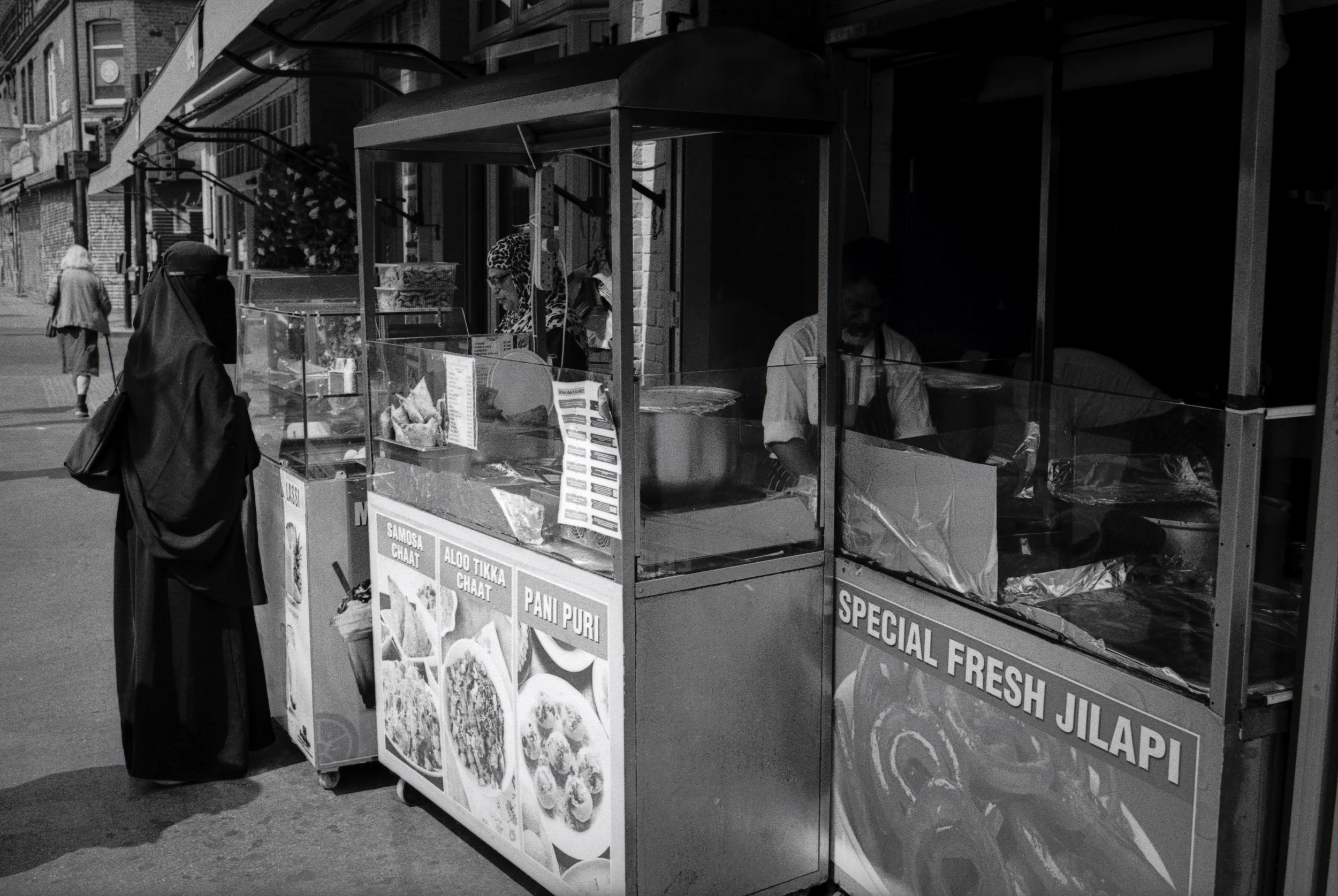 FRESH JALAPI : Whitechapel Market,
July 2026. OM2 | TMax 400 (rated 640)  | 35mm at f11