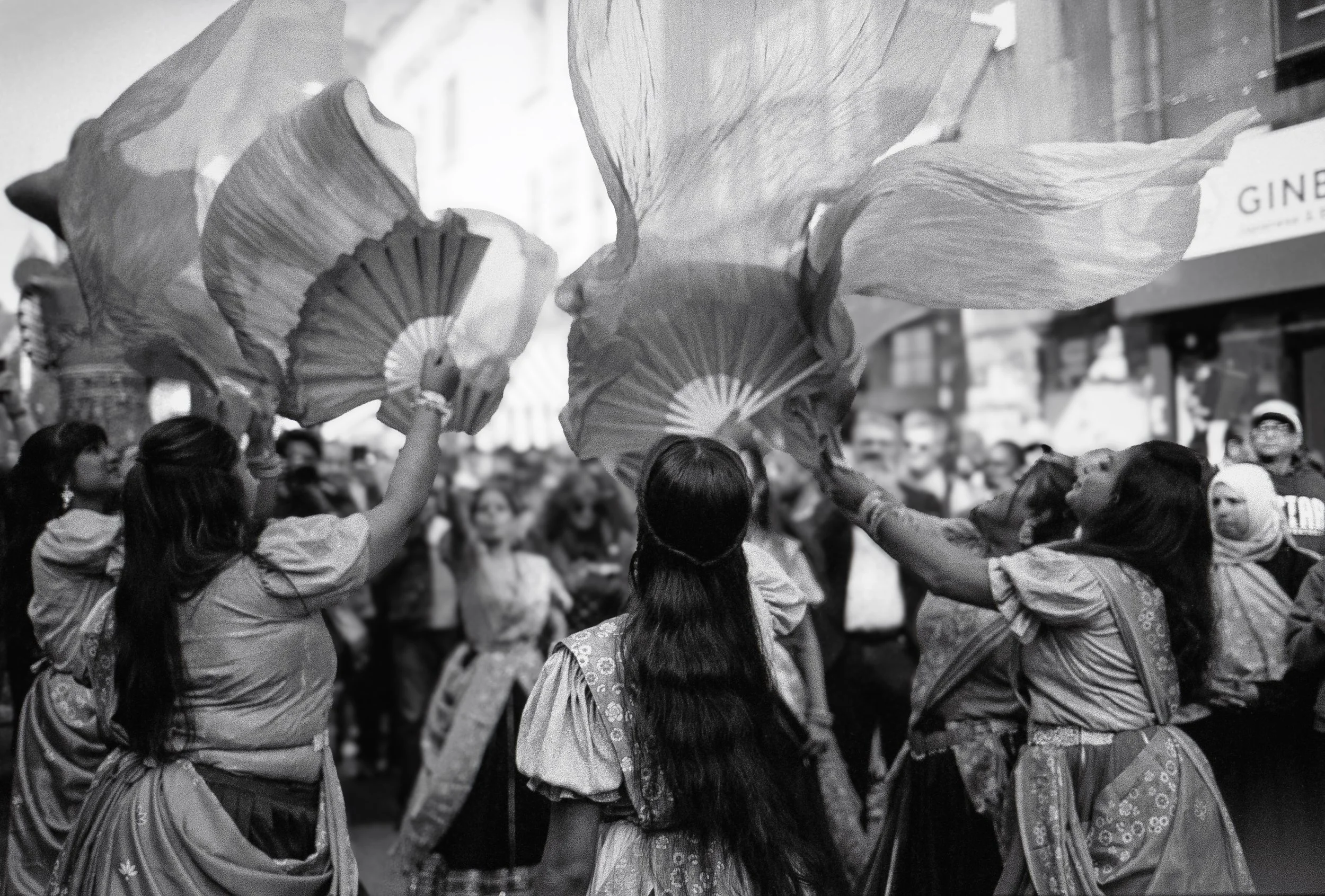 DANCE TROUPE : Brick Lane Festival
Sept 2026. Canon EOS1N | TRI-X (rated 650)  | 50mm at f5.6