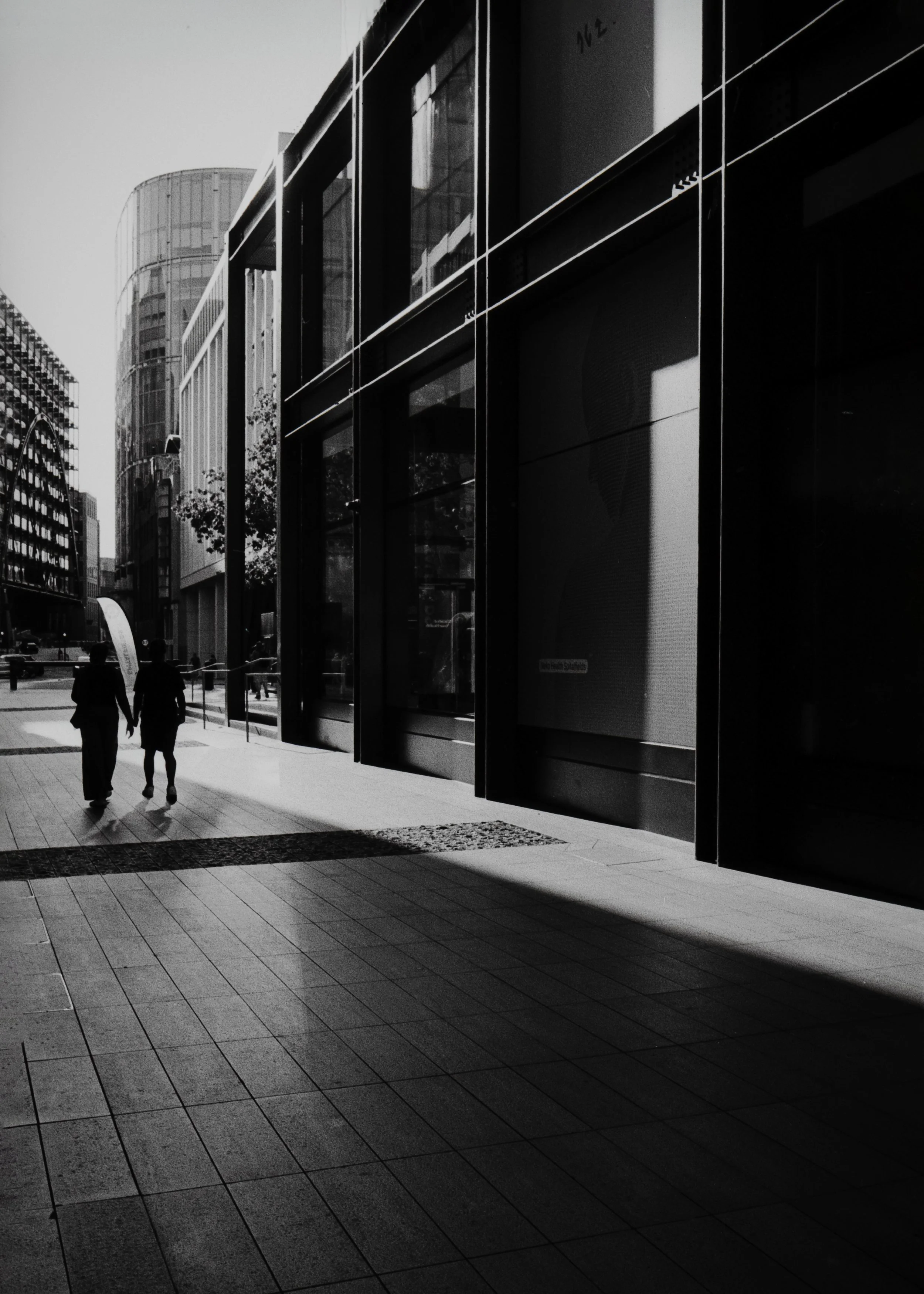 SUNDOWN SILHOUETTES : Spitalfields,
August 2026. OM2 | TRI-X  400 (rated 640)  | 35mm at f11