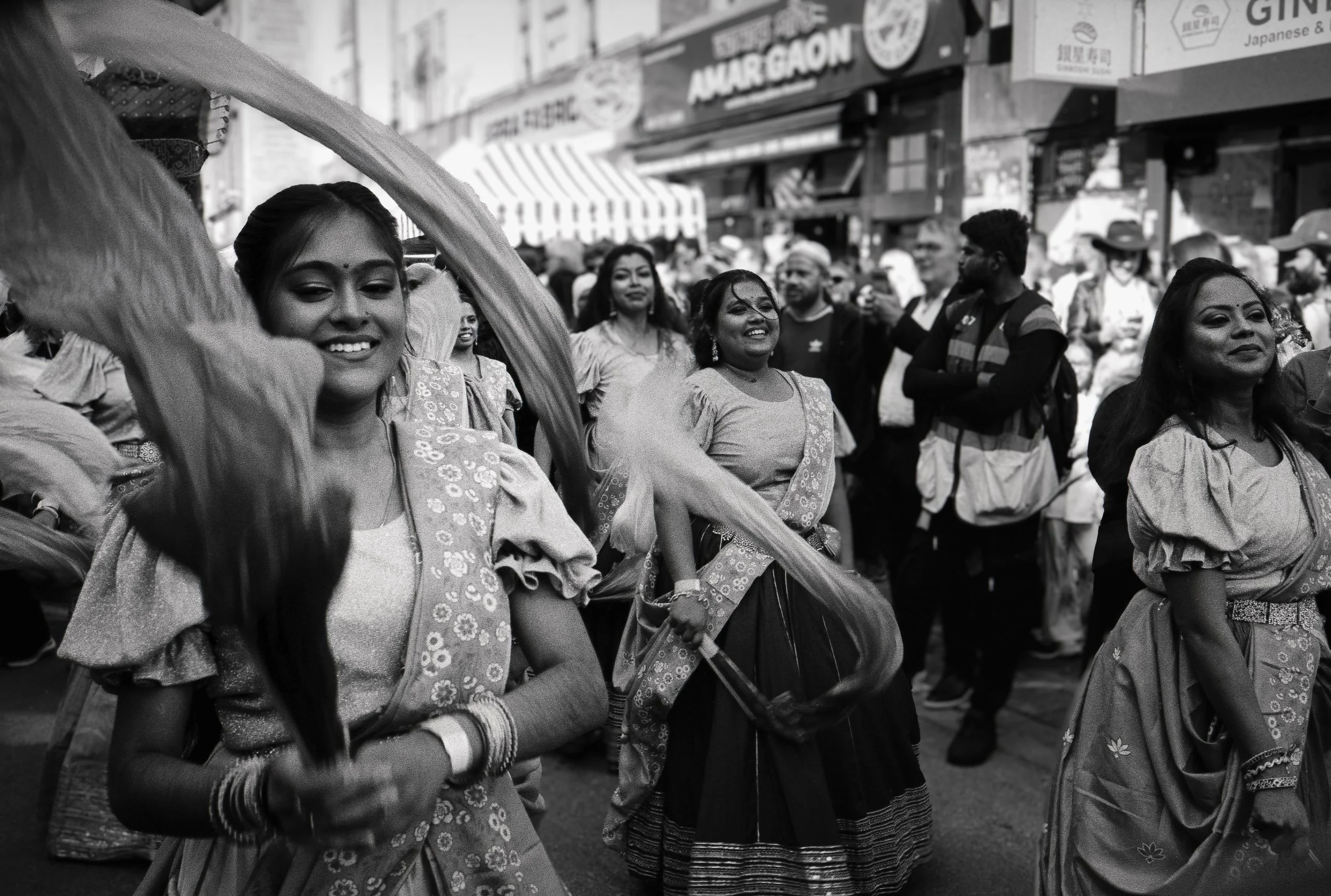 DANCE TROUPE : Brick Lane Festival
Sept 2026. Canon EOS1N | TRI-X (rated 650)  | 50mm at f5.6