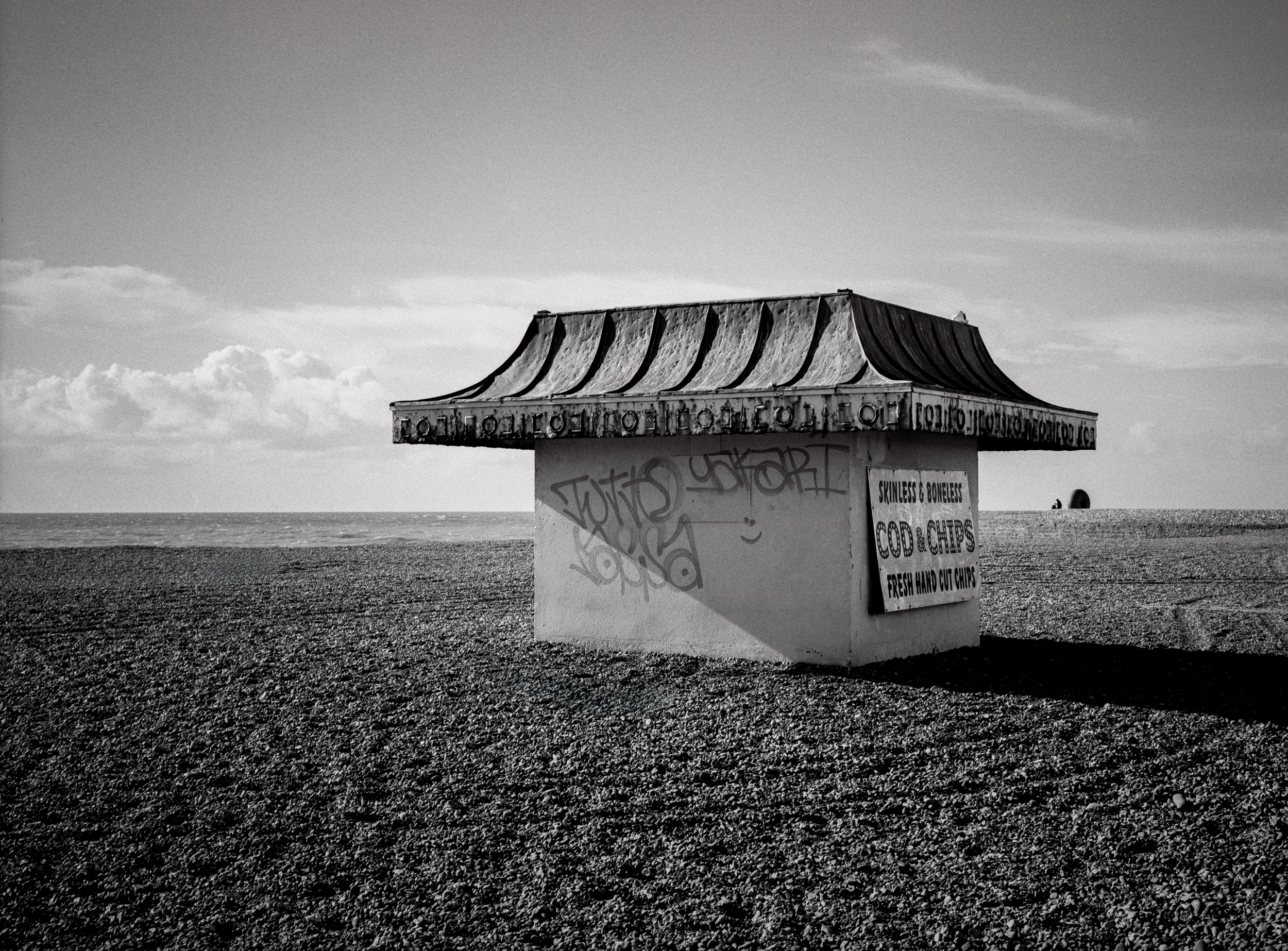 COD & CHIPS : Brighton Beach,
October 2026. Fuji GW 680 Tri-X  (rated 640)  | 90 mm at f16