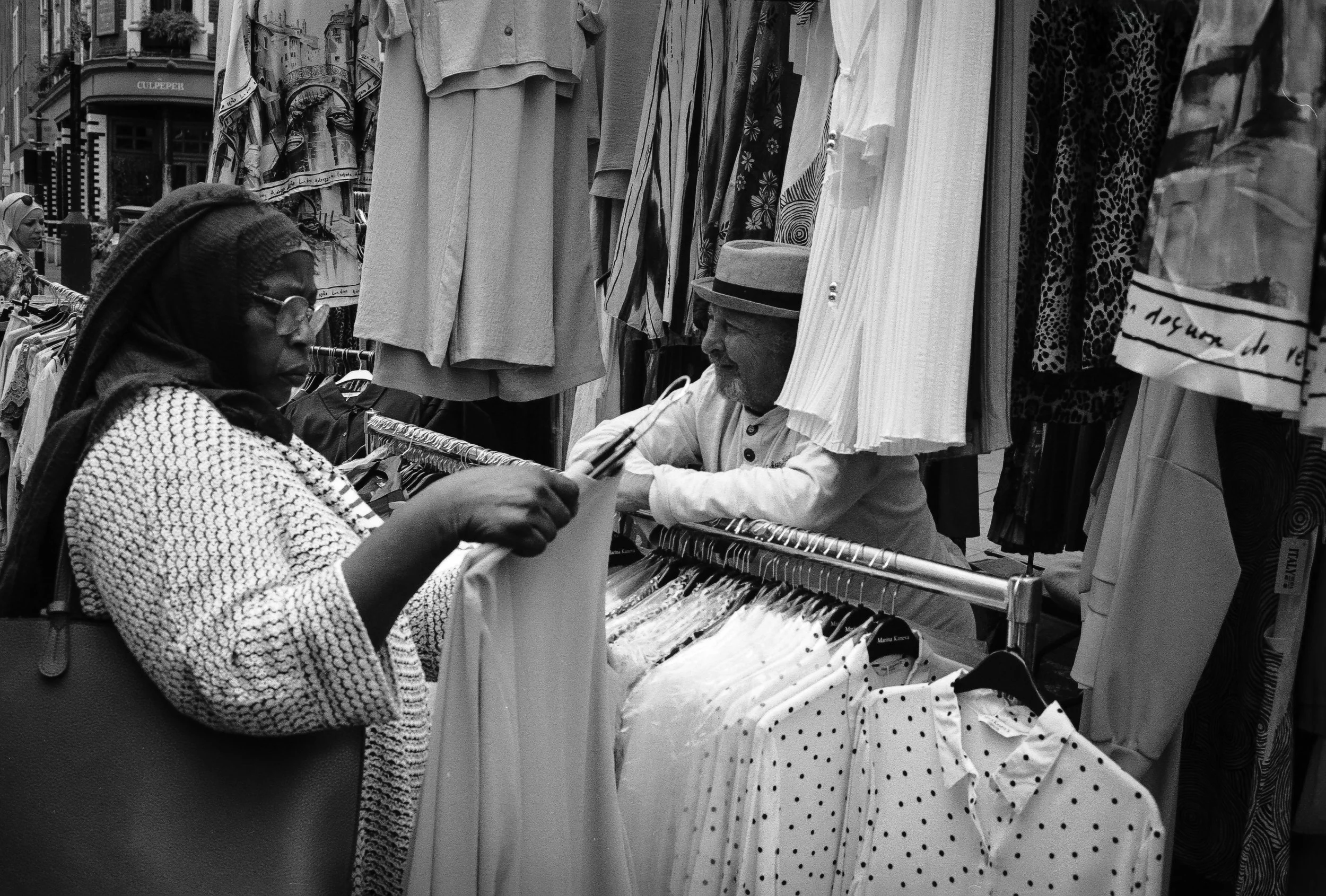 LOOKING FOR A BARGAIN : Petticoat Lane,
August 2026. OM2 | TRI-X  (rated 640)  | 35mm at f11