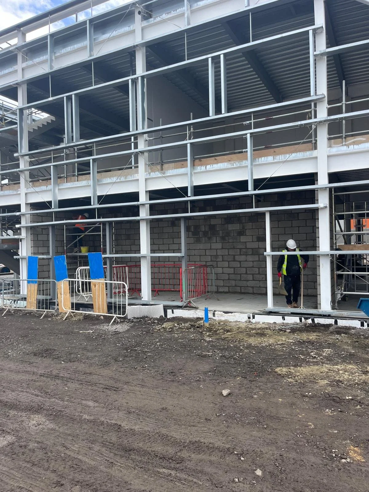 WhatsApp Image 2025-02-19 at 21.04.38 (3).jpeg