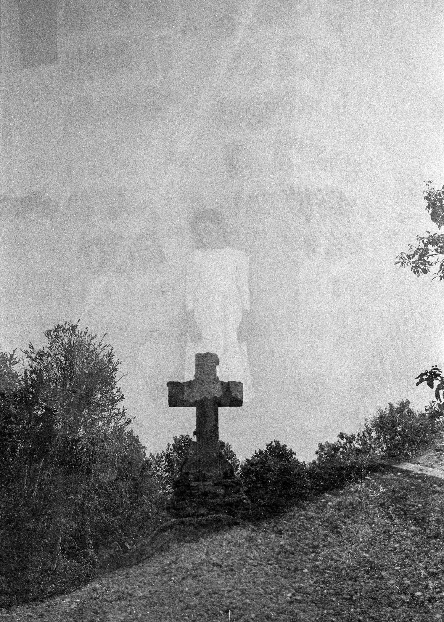 margaux and cross2.jpg